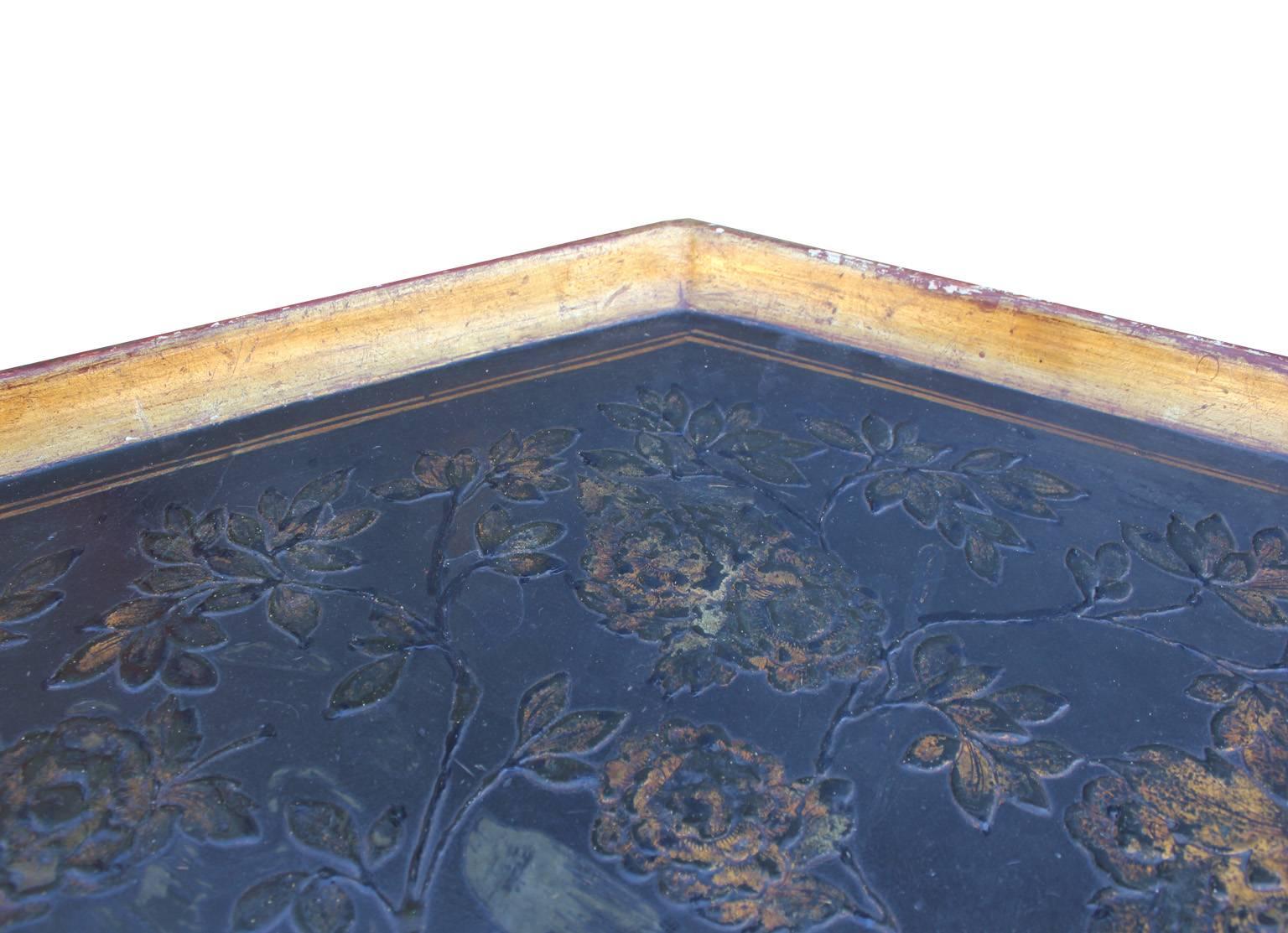 Mid-20th Century Elegant Italian Faux Bamboo Gold Leafed Tray Coffee Table
