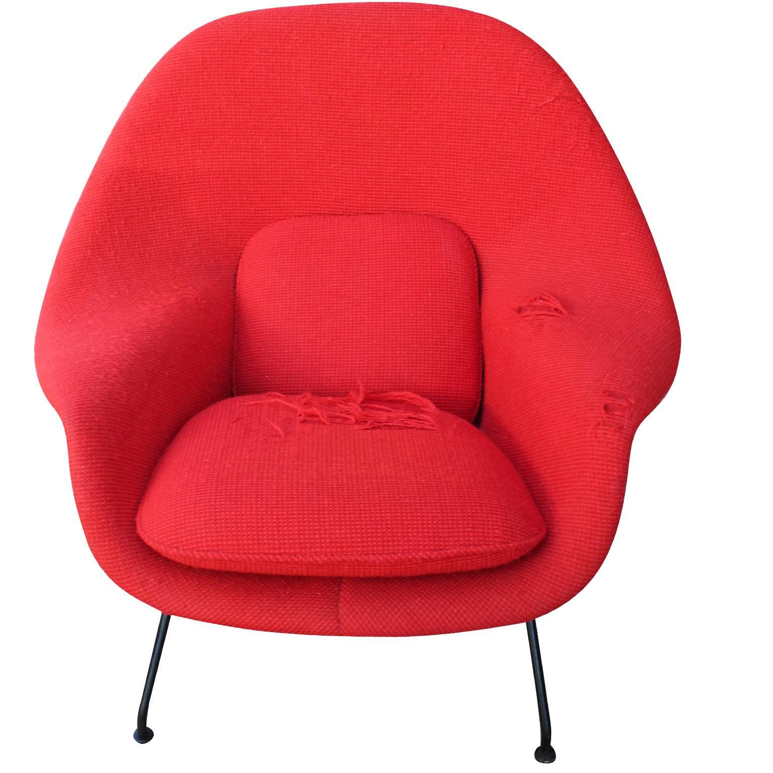 American Eero Saarinen Womb Chair and Ottoman for Knoll