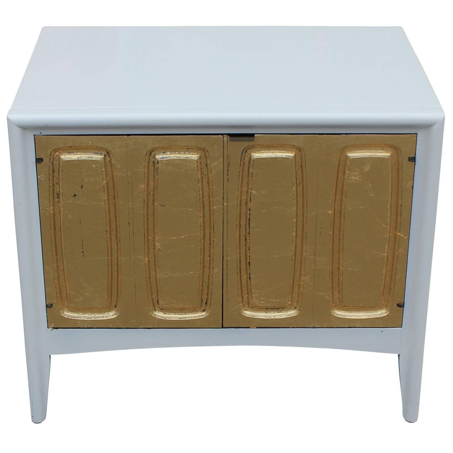 Hollywood Regency Glam Pair of Modern Gold Leaf and White Lacquer Night Stands