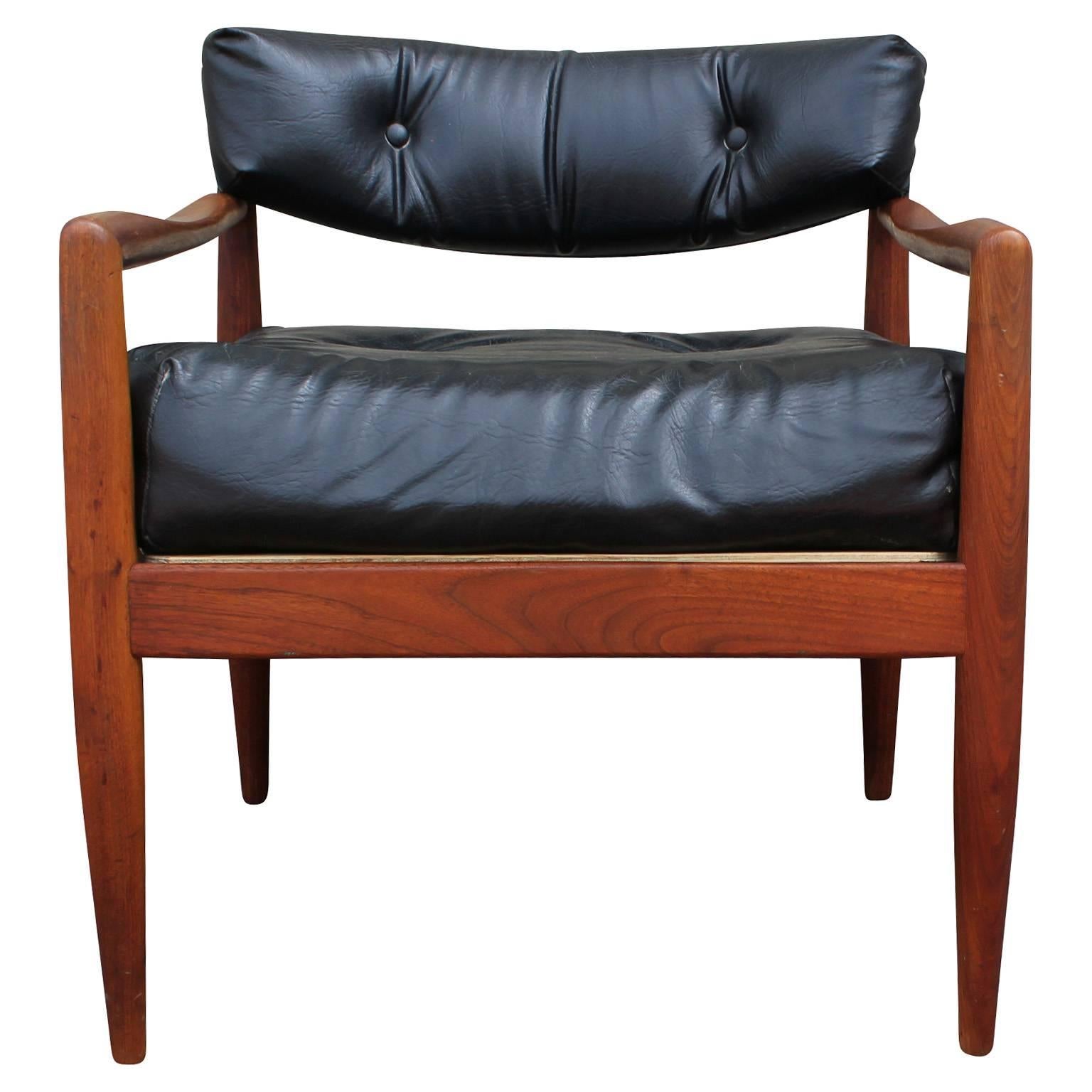 Mid-Century Modern Sculptural Pair of Adrian Pearsall Walnut Lounge Chairs