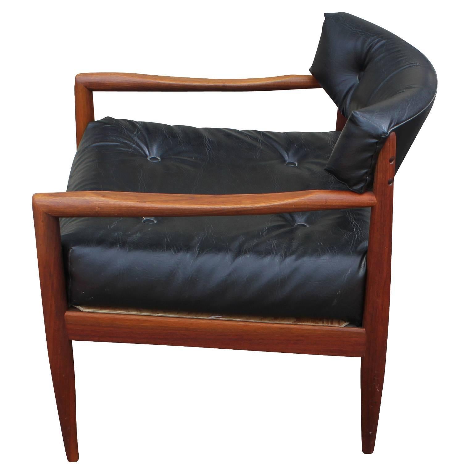 Mid-20th Century Sculptural Pair of Adrian Pearsall Walnut Lounge Chairs