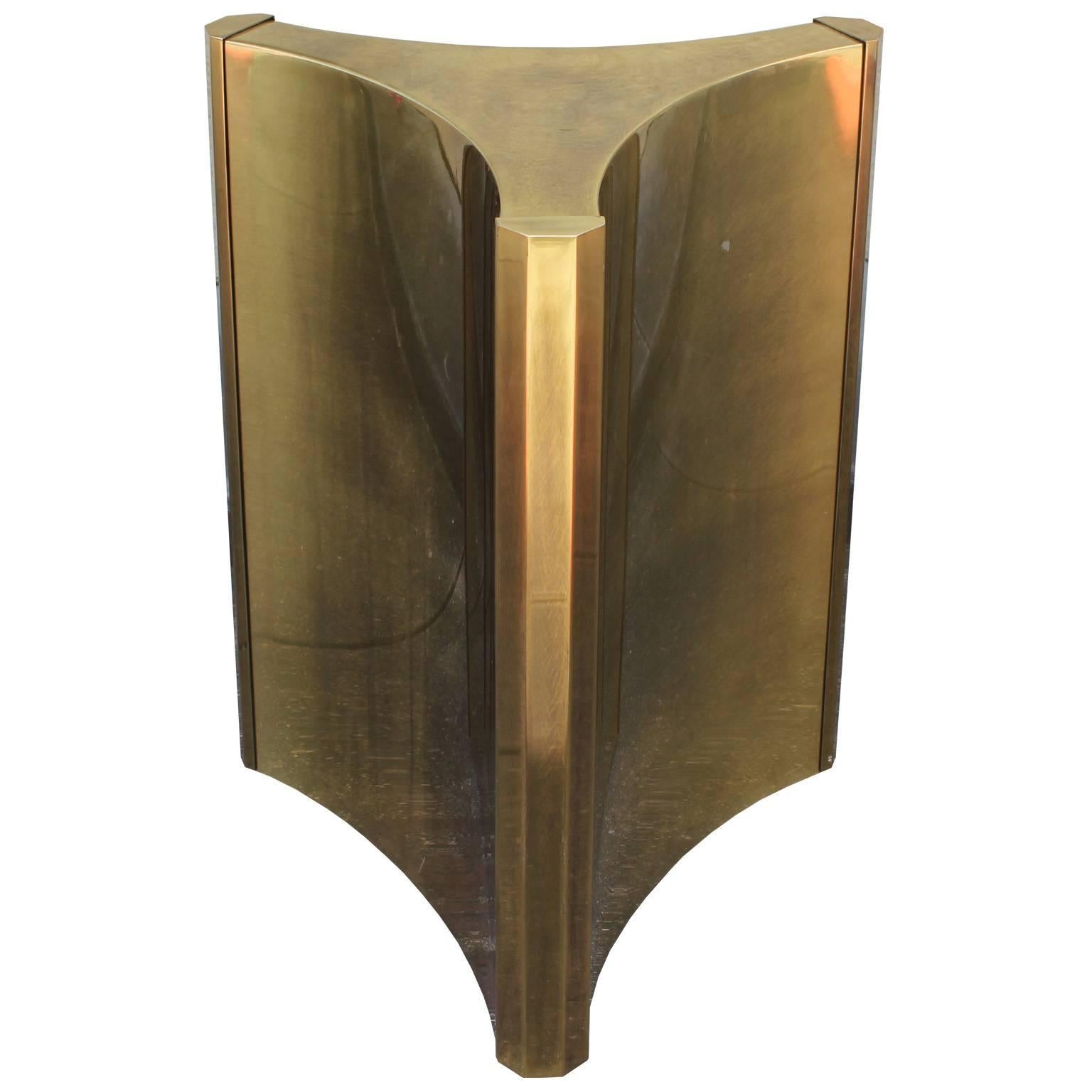 Fabulous brass pedestal table base by Mastercraft. Table base has elegant lines and would be perfect topped in glass or Lucite.