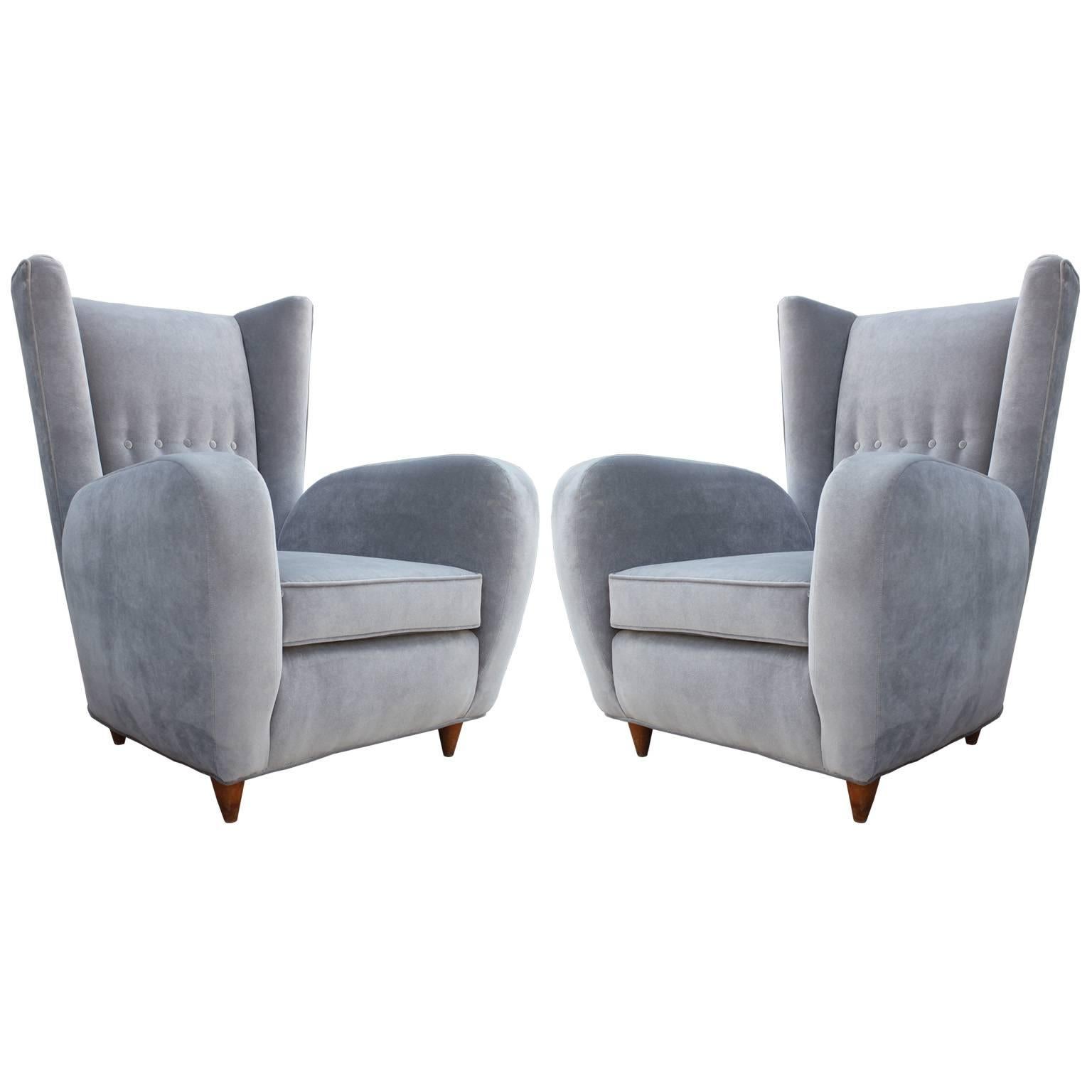Luxe Pair of Italian Wingback Modern Lounge Chairs in Grey Velvet
