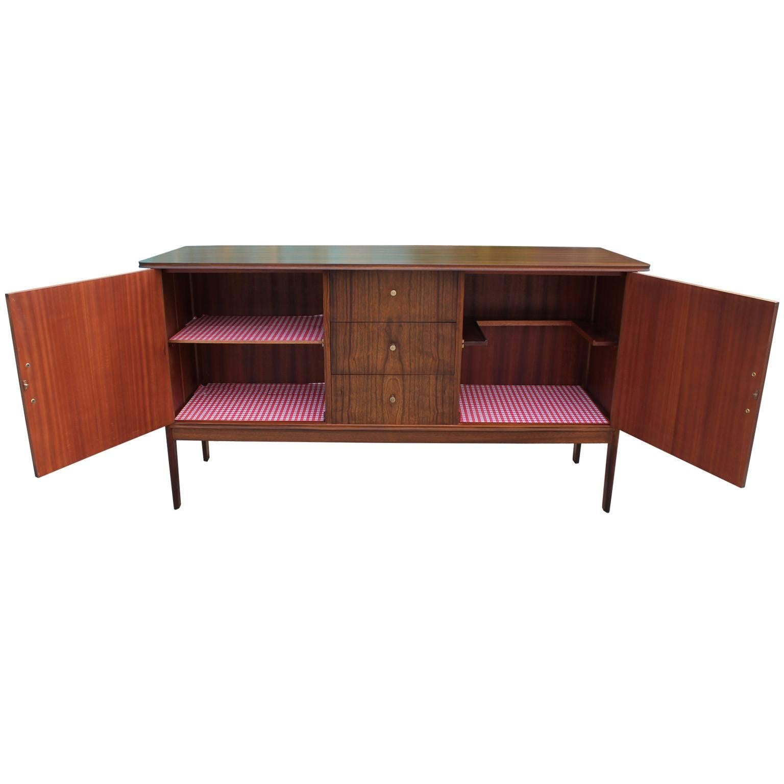 Mid-Century Modern Beautiful Clean Lined Sideboard with Lovely Brass Hardware