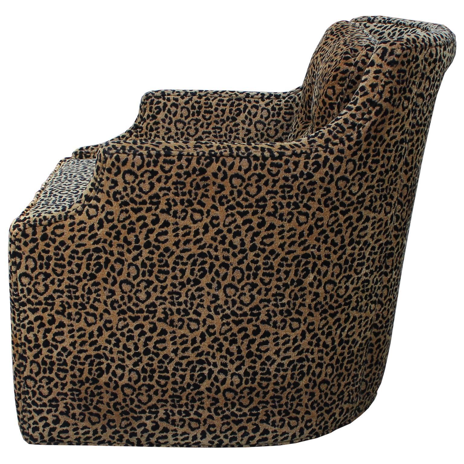 American Luxe Pair of Modern Swivel Lounge Chairs in Leopard