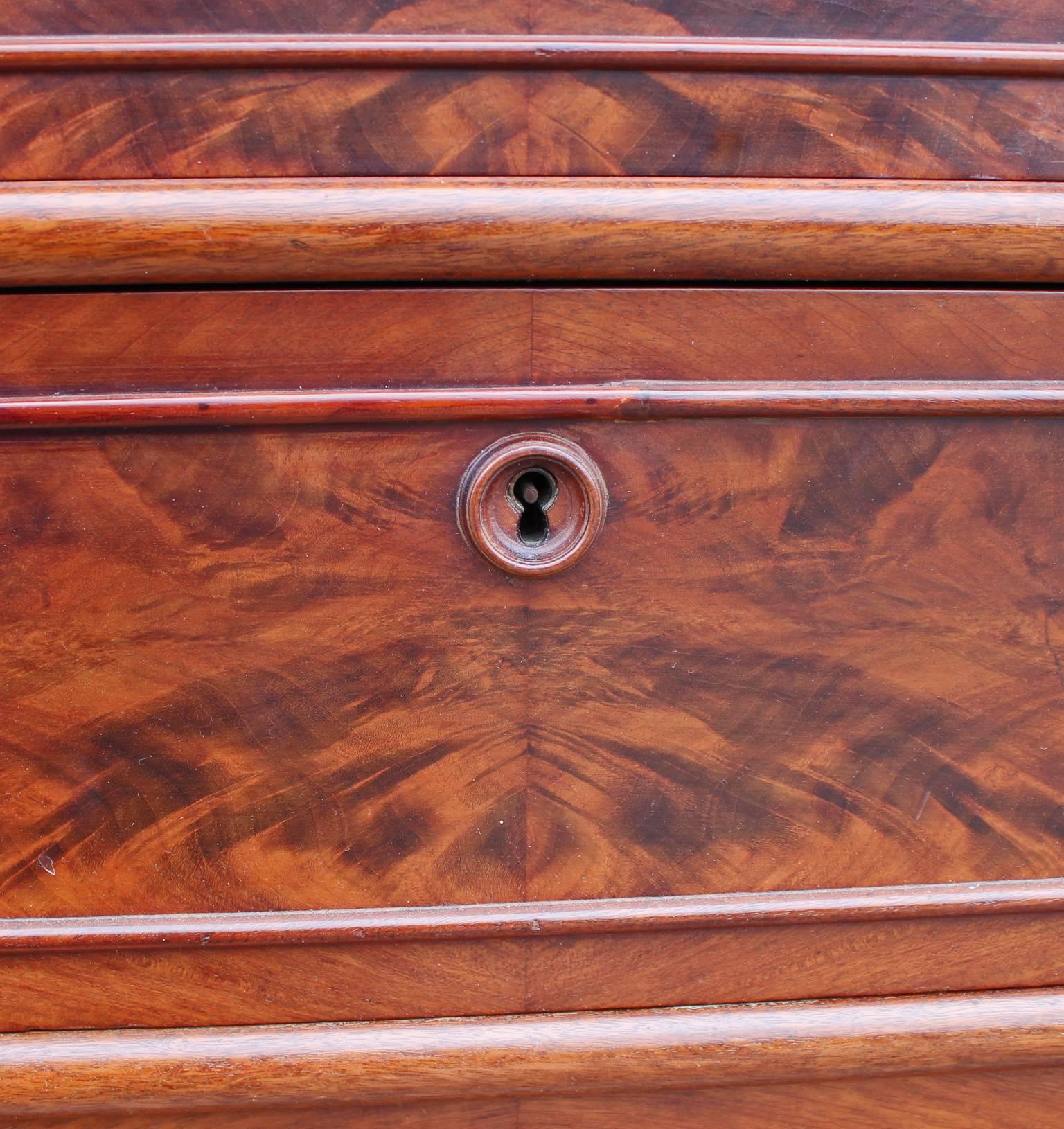 Carrara Marble with Bold Flamed Grain Four-Drawer Chest In Good Condition In Houston, TX