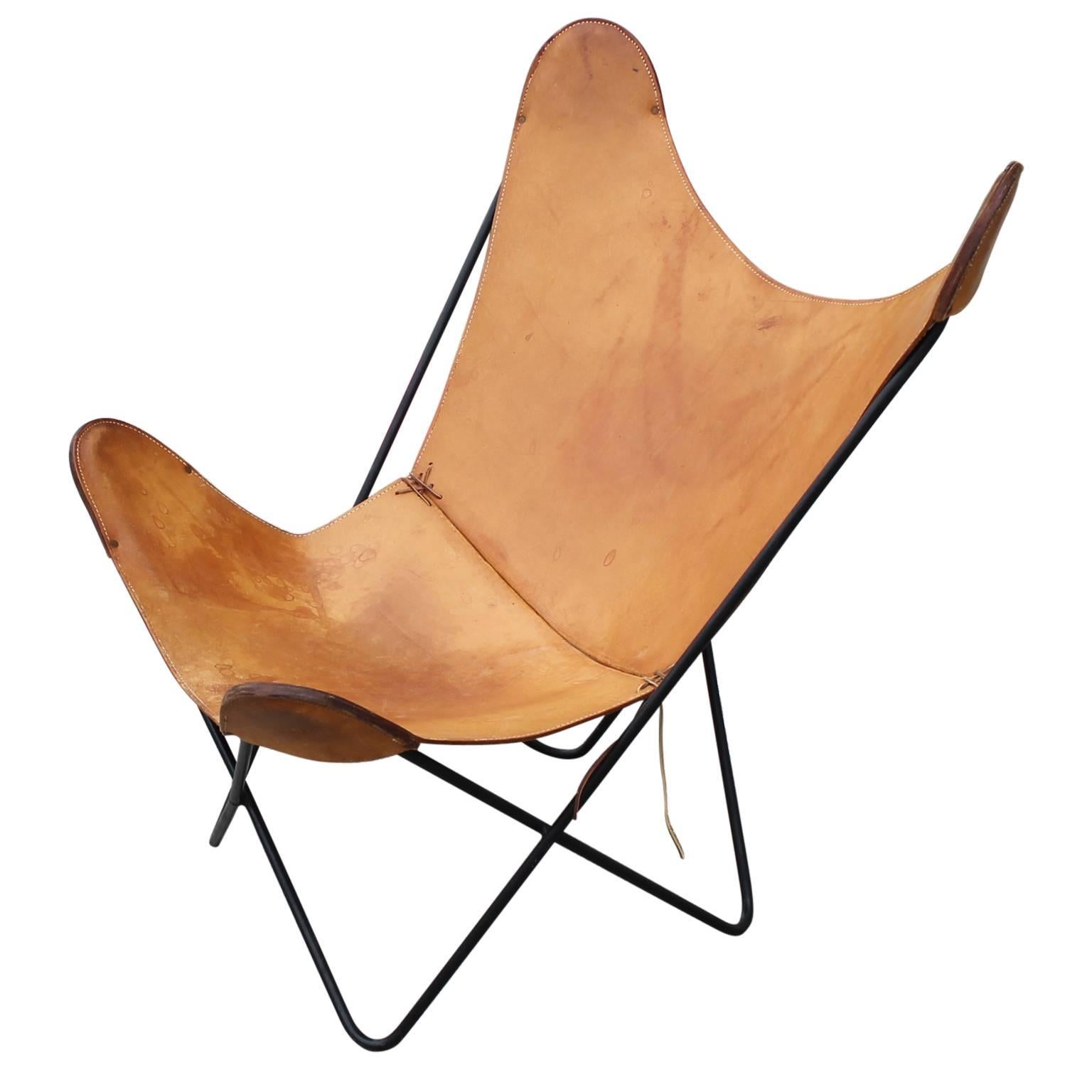 Mid-20th Century Modern Knoll Light Brown Leather Butterfly Chair with Iron Frame