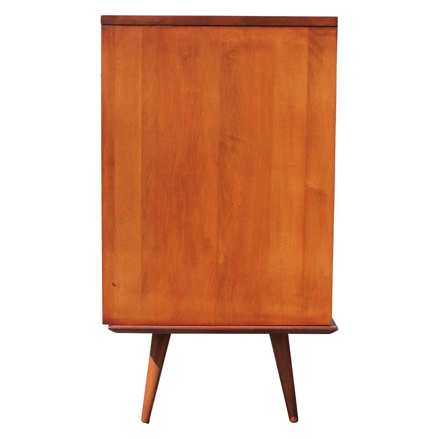 Mid-Century Modern Pair of Modern Paul McCobb for Planner Group Six-Drawer Maple Dressers or Chests