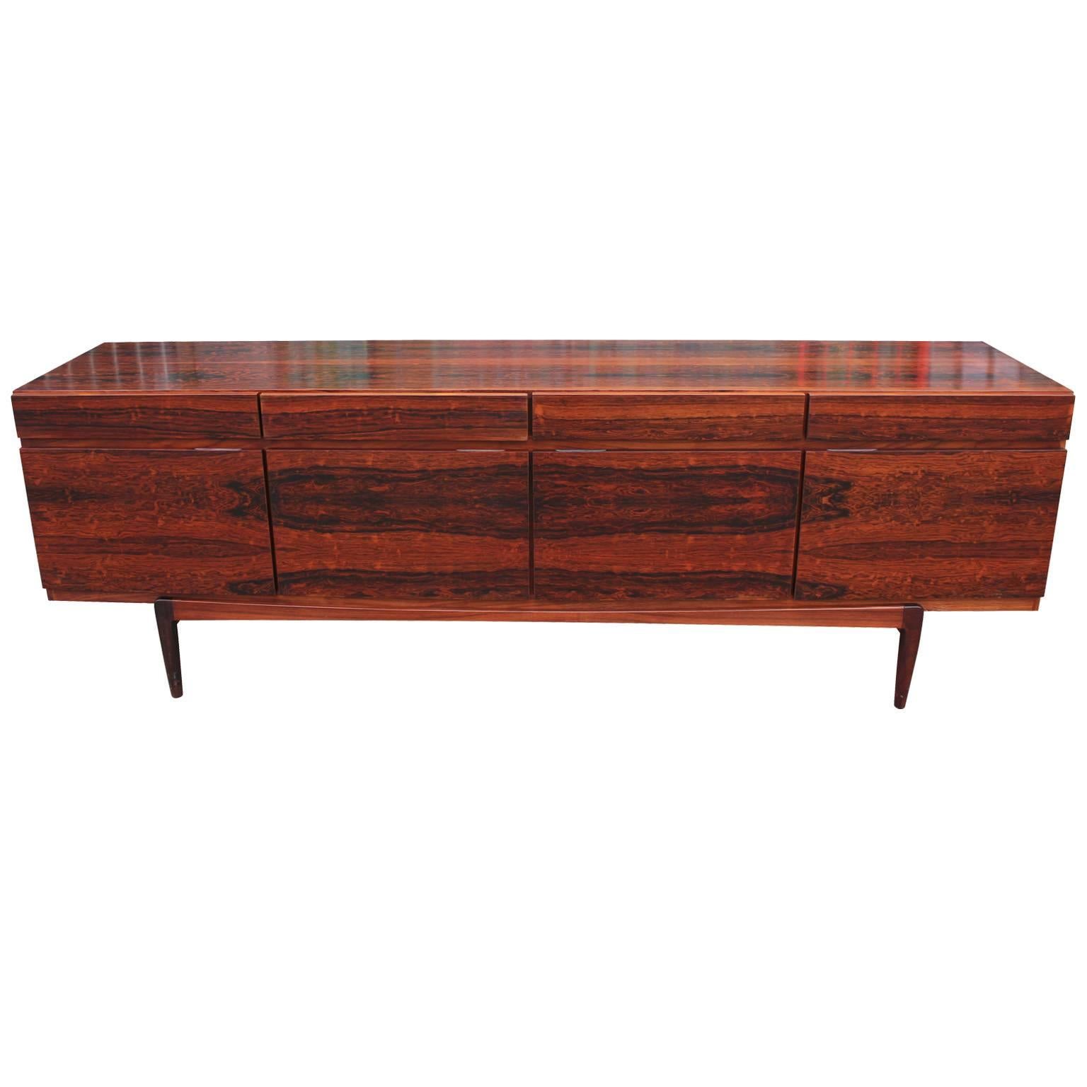 Mid-Century Modern Stunning Kofod Larsen for Faarup Modelfabric Brazilian Rosewood Sideboard