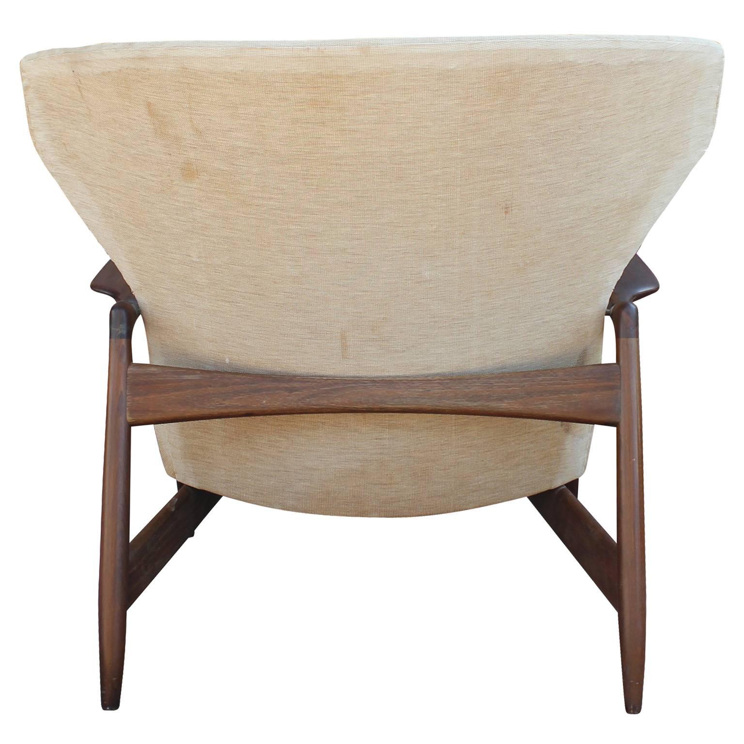 Rare Sculptural Wingback Lounge Chair by Ib Kofod-Larsen 1