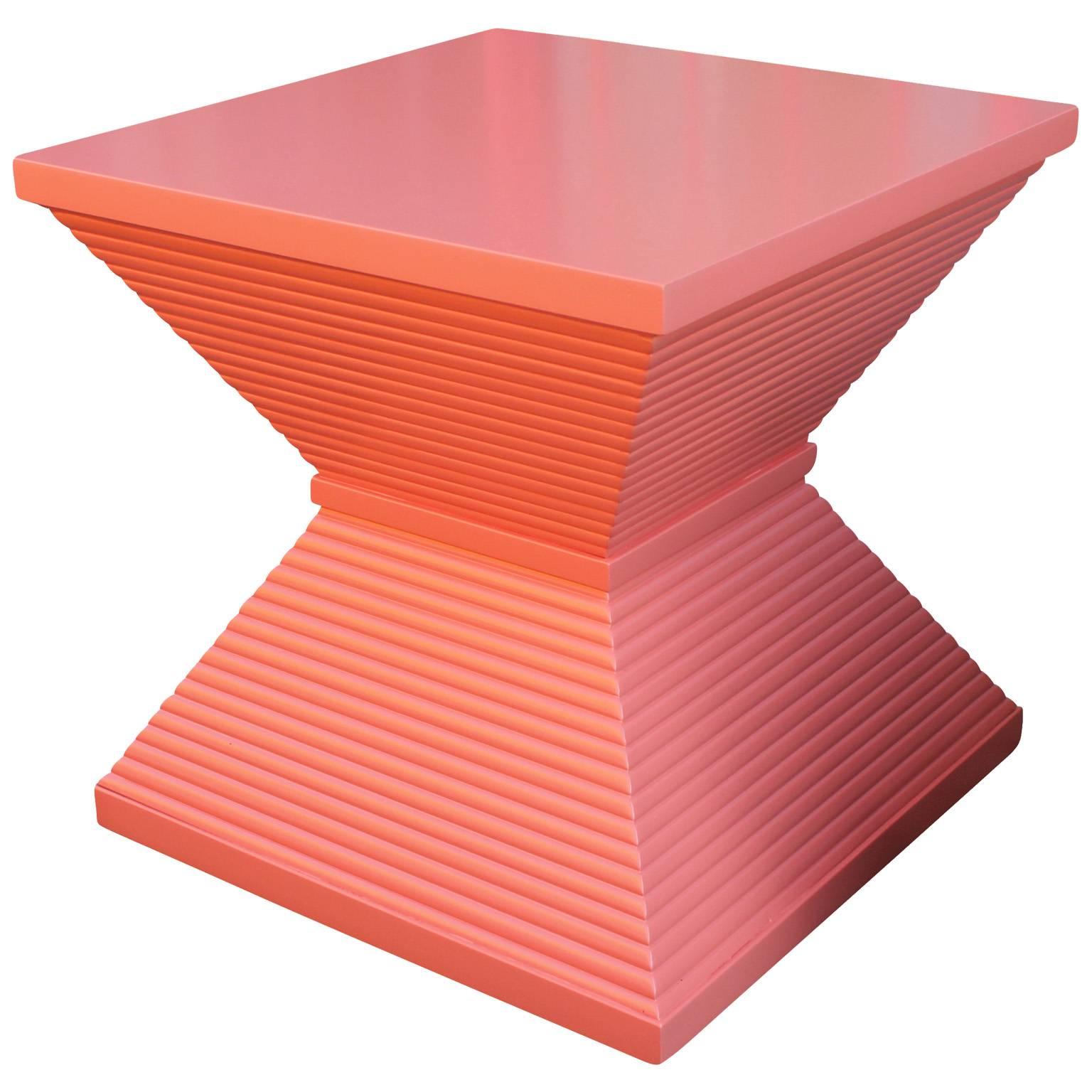 Modern Sculptural Pair of Coral Lacquered Pyramid Side Tables In Excellent Condition In Houston, TX