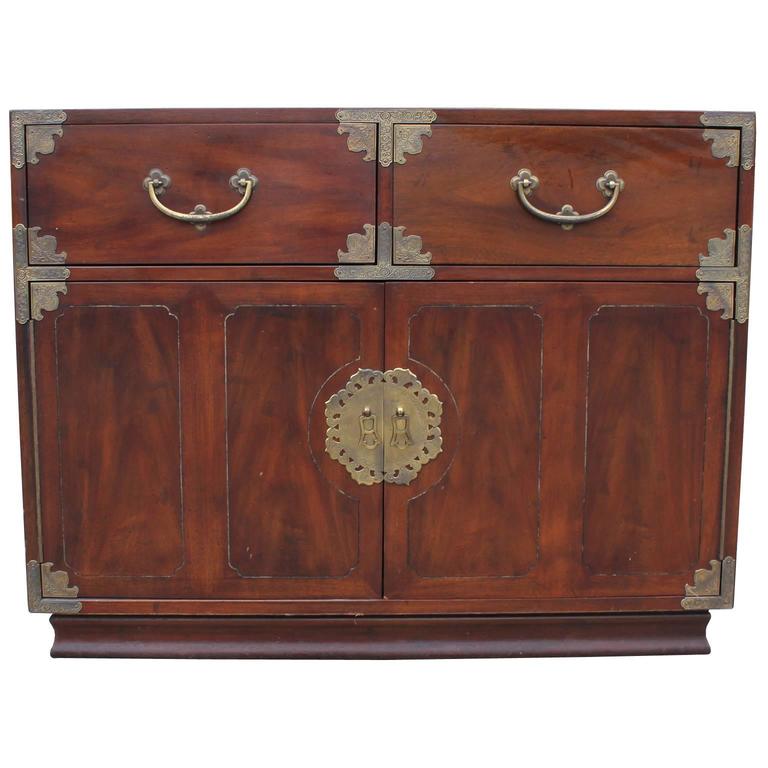 Luxe Pair of Modern Henredon Bachelors Chests or Nightstands with Brass