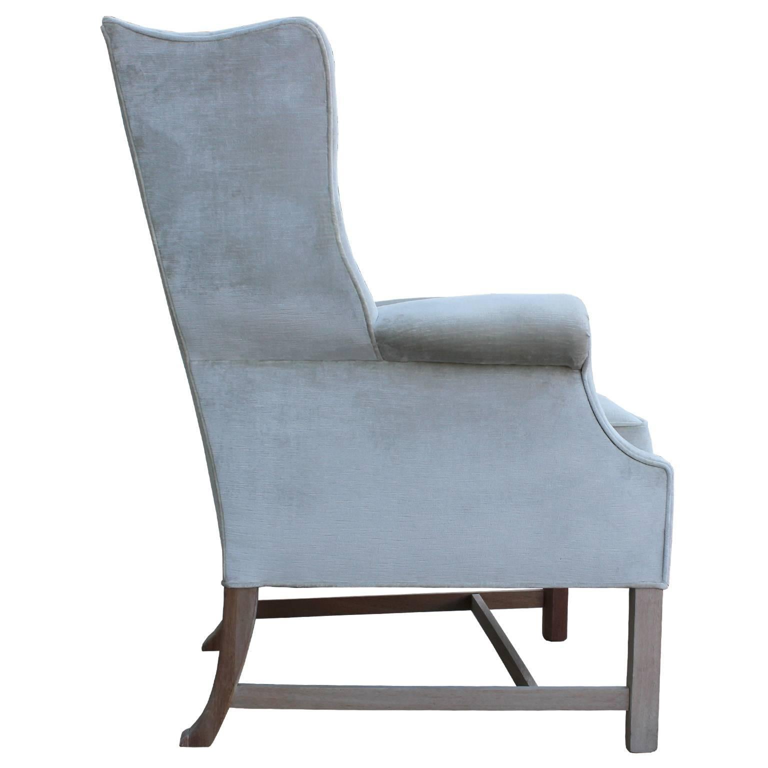 American Pair of Modern Sculptural Wingback Lounge Chairs in Grey Silver Velvet