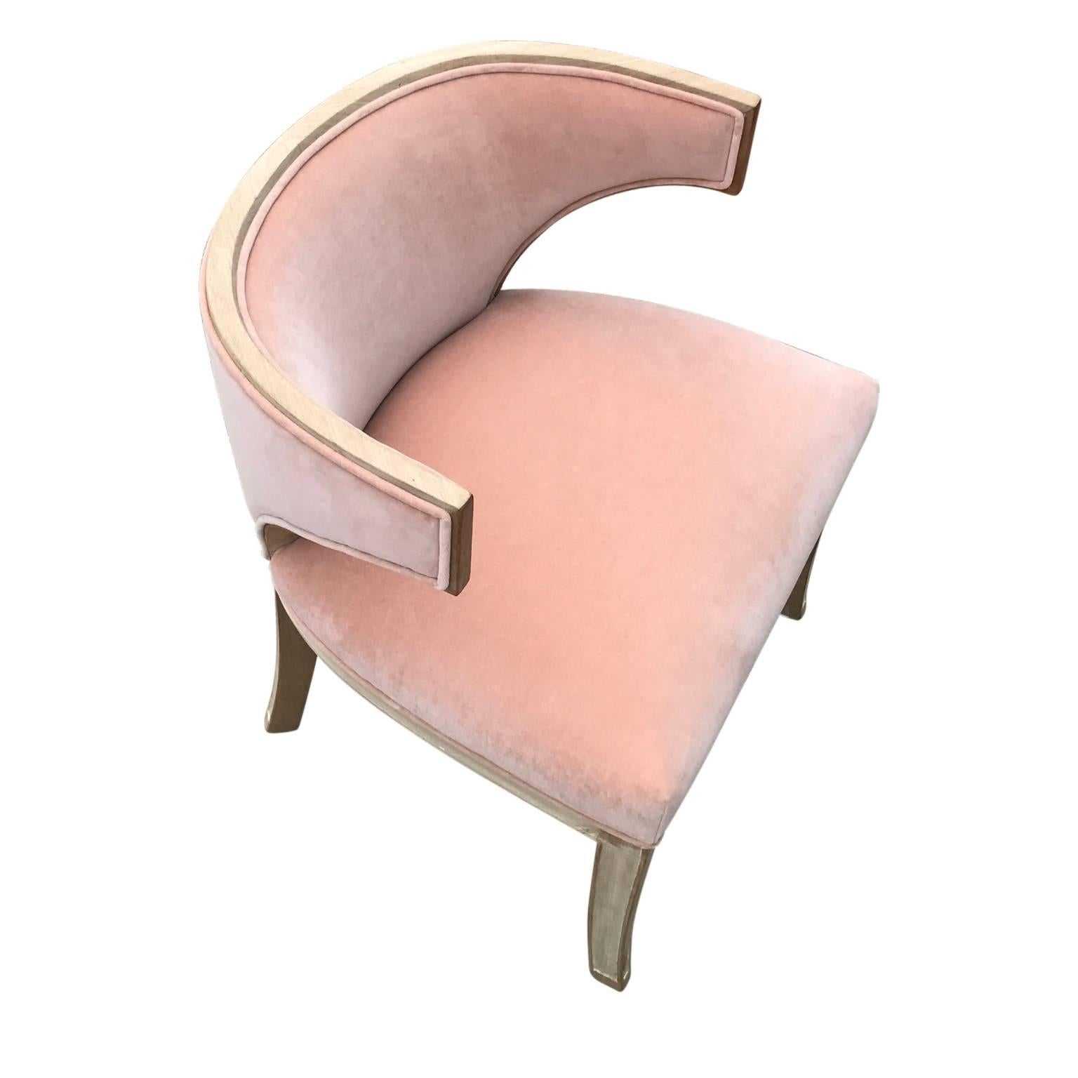 Set of Four /4 Klismos Blush / Pink Velvet Bleached Modern Club Chairs. These early circa 1940s/ early 1950s Klismos inspired club chairs have been fully restored. The Mahohany wood has been delicately stripped and bleached to show off the great