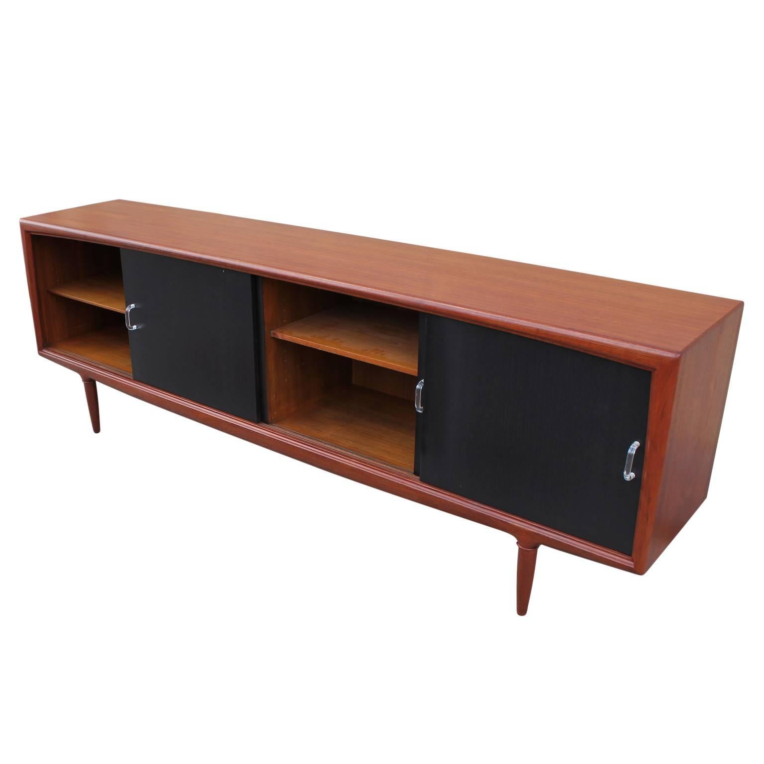 Two-Tone Modern Danish Credenza or Sideboard Lucite Handles In Excellent Condition In Houston, TX