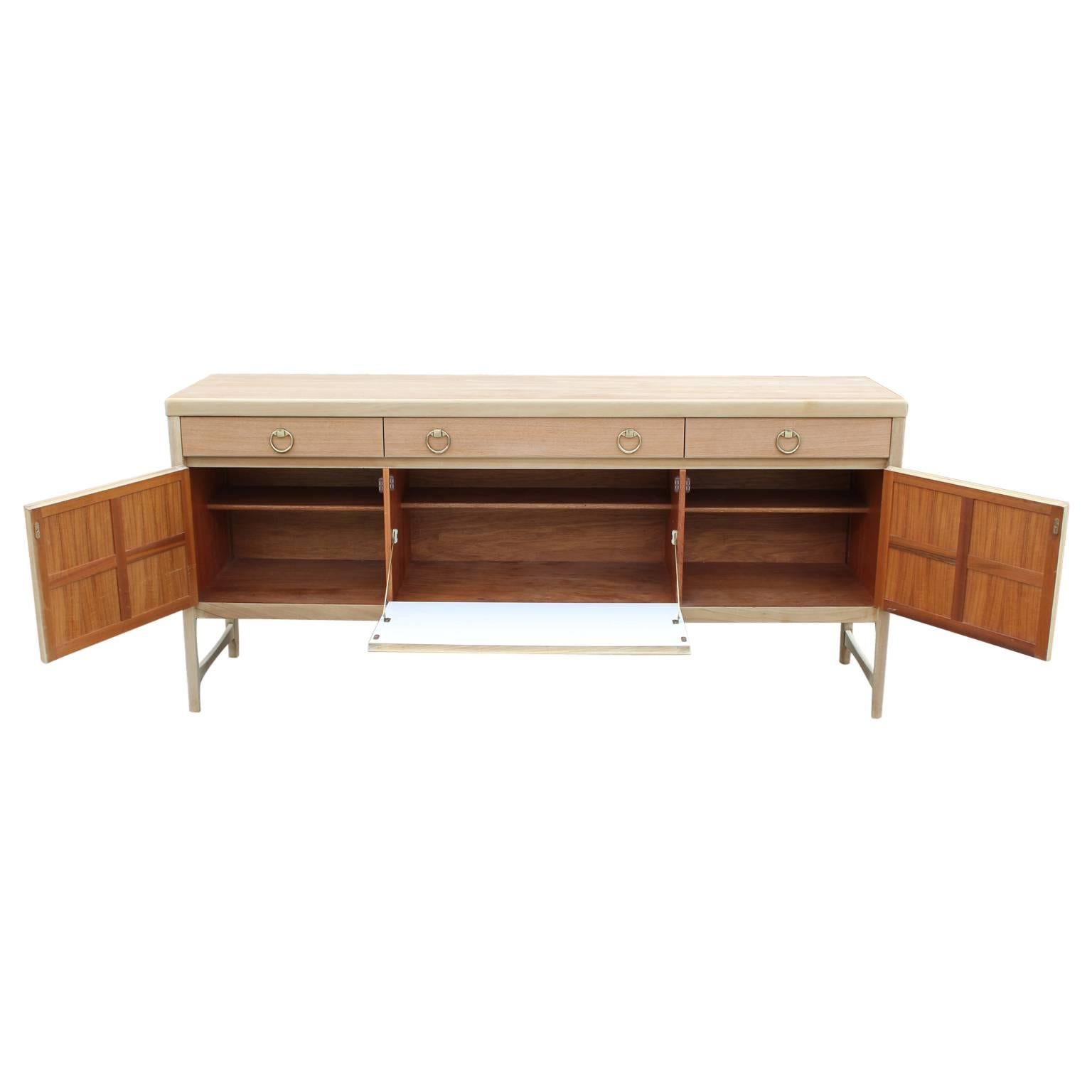 Mid-Century Modern Modern Hollywood Regency Bleached Sideboard with Brass Ring Handles