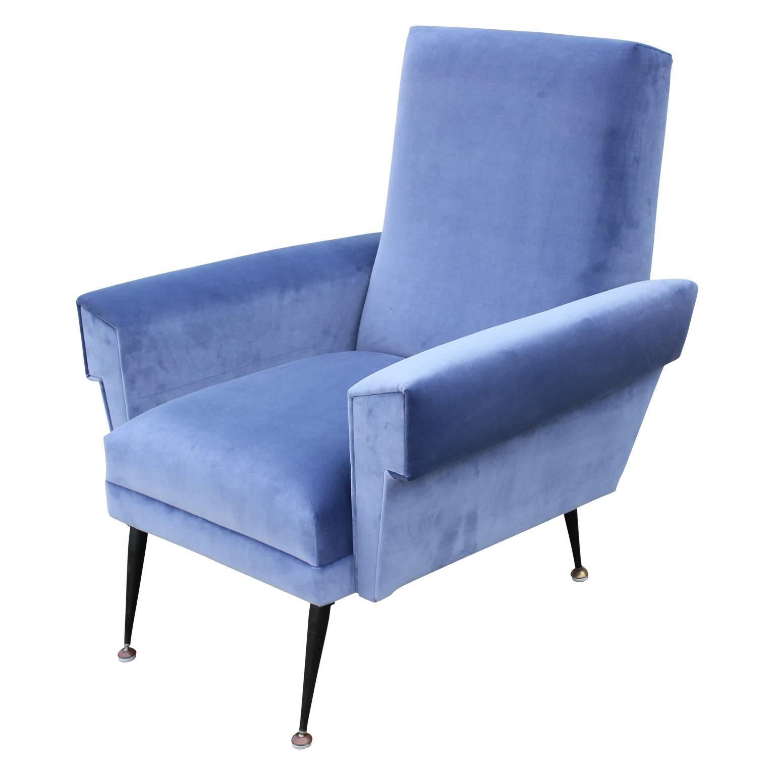 Mid-20th Century Pair of Modern Arflex Style Italian Lounge Chairs in Blue Kravet Velvet