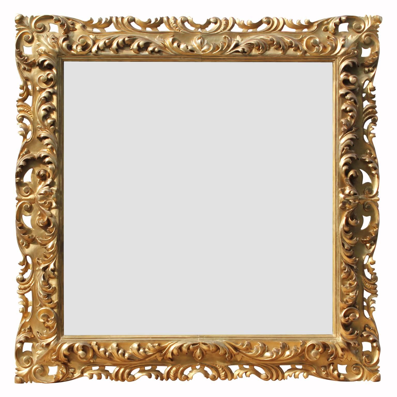 18th or 19th Century Ornate French Gold Giltwood Carved Mirror In Excellent Condition In Houston, TX