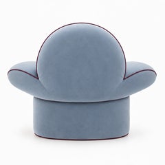 Sillón escultural «Teddy» en azul con ribete burdeos, de Alexandre Ligios