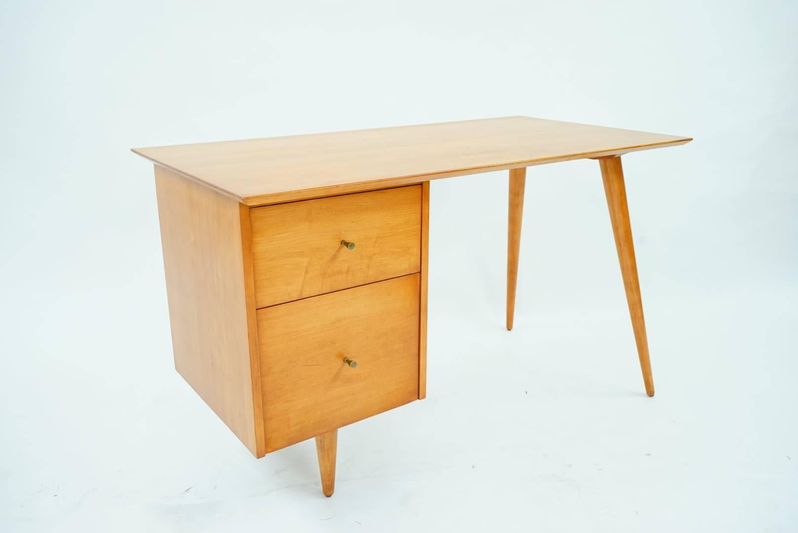 Mid-Century Modern California Modern Solid Maple Desk by Paul Mccobb 