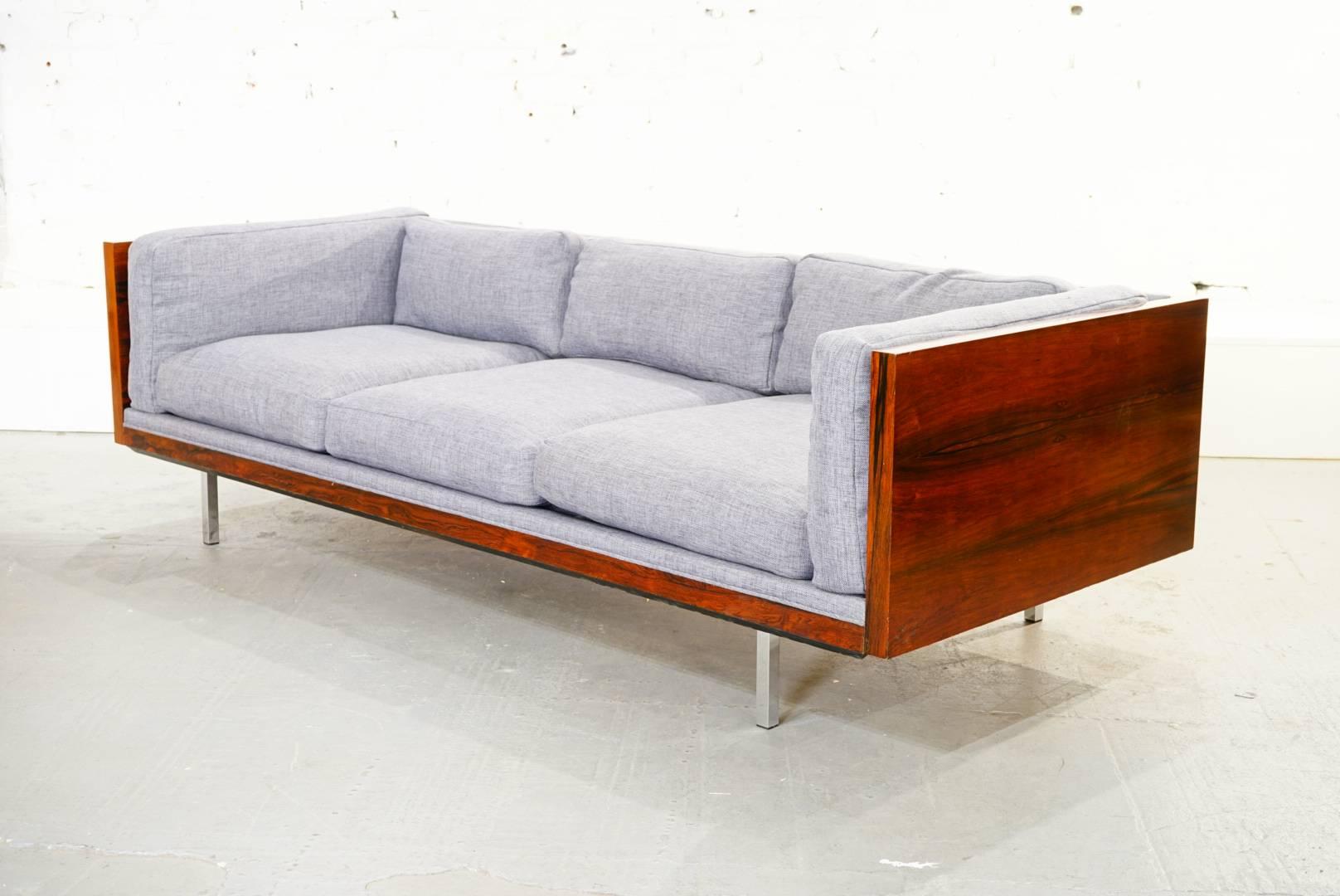 Mid-Century Modern Rosewood Tuxedo Sofa by Milo Baughman for Thayer Coggin  For Sale