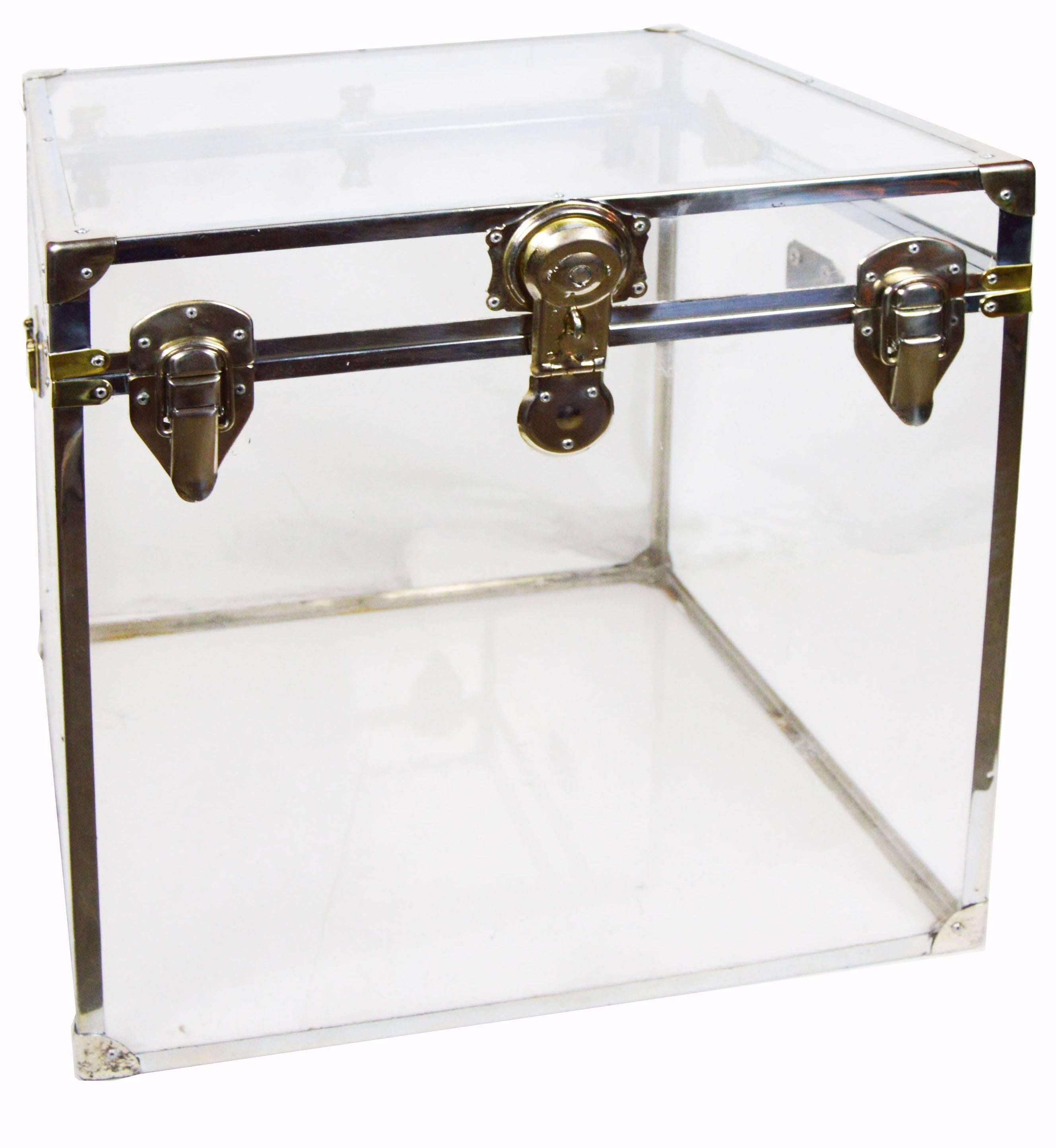 acrylic trunk