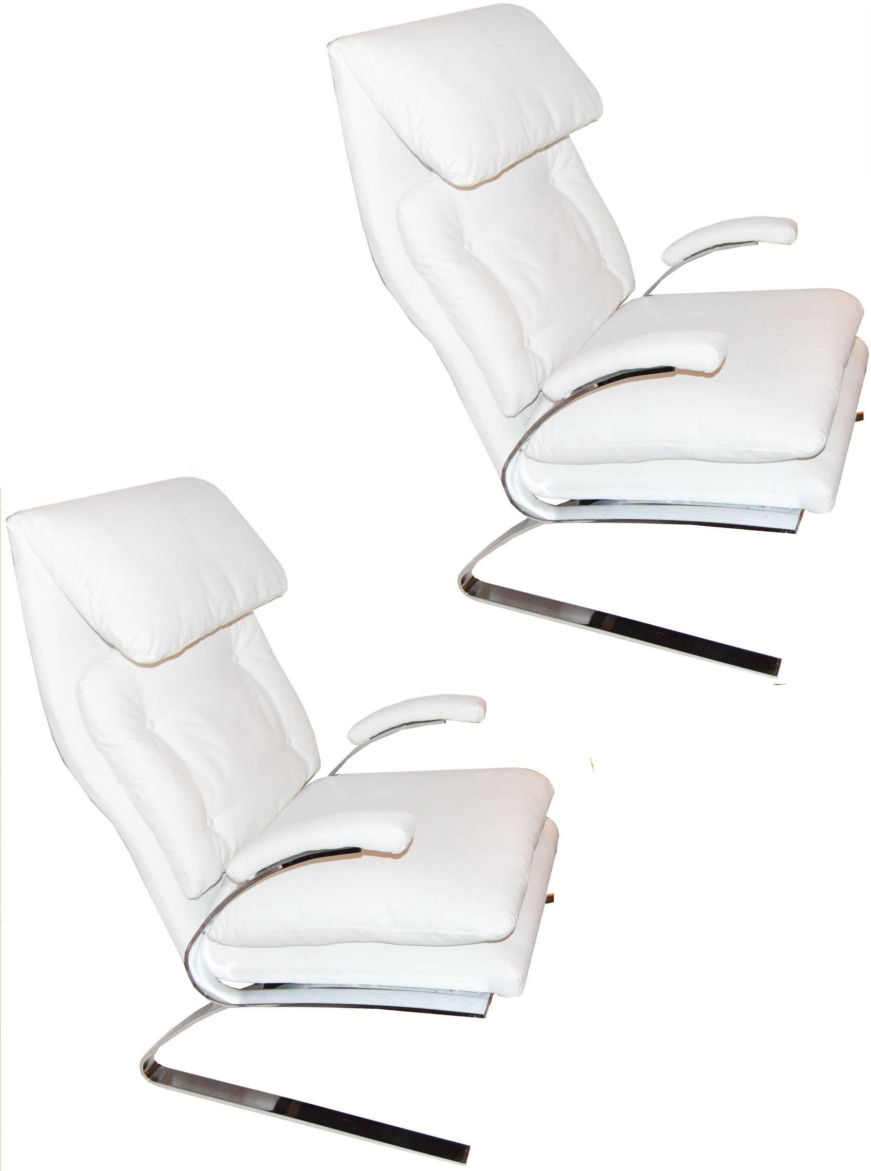 Chrome Pair of Milo Baughman Style Lounge Chair For Sale