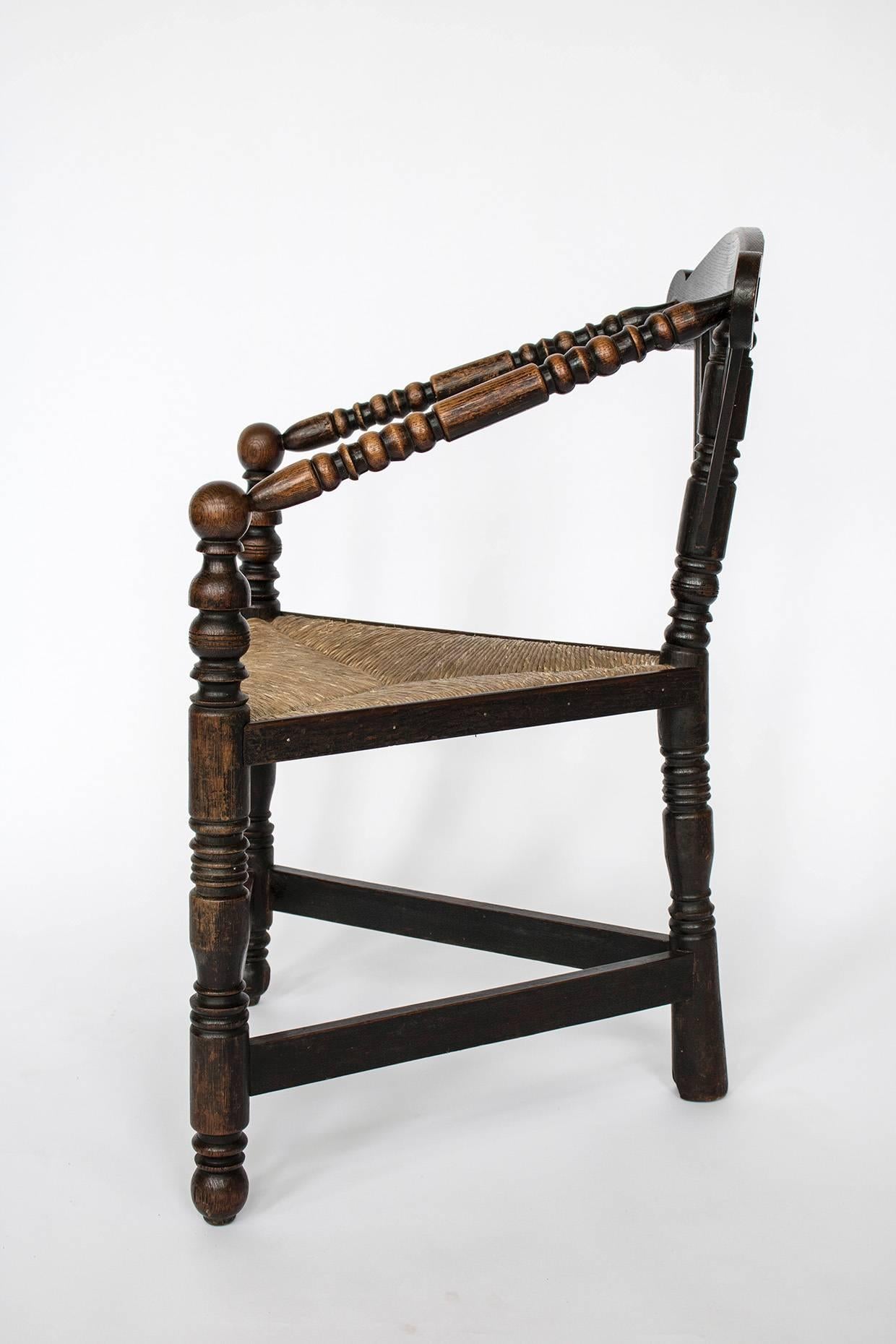 English Arts and Craft Oak Turner Chair Rush, Corner Seat, 19th Century