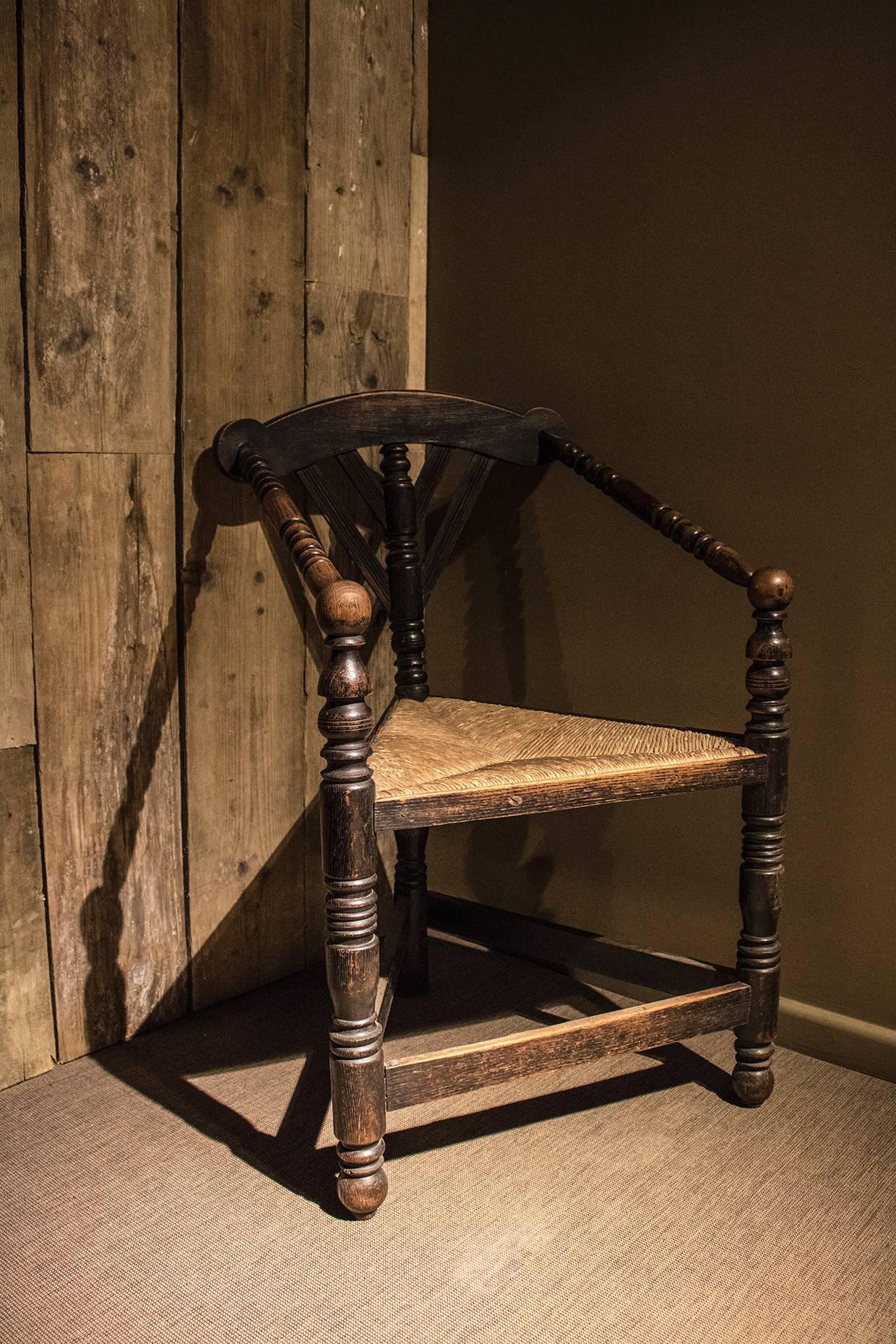 Arts and Craft Oak Turner Chair Rush, Corner Seat, 19th Century 1
