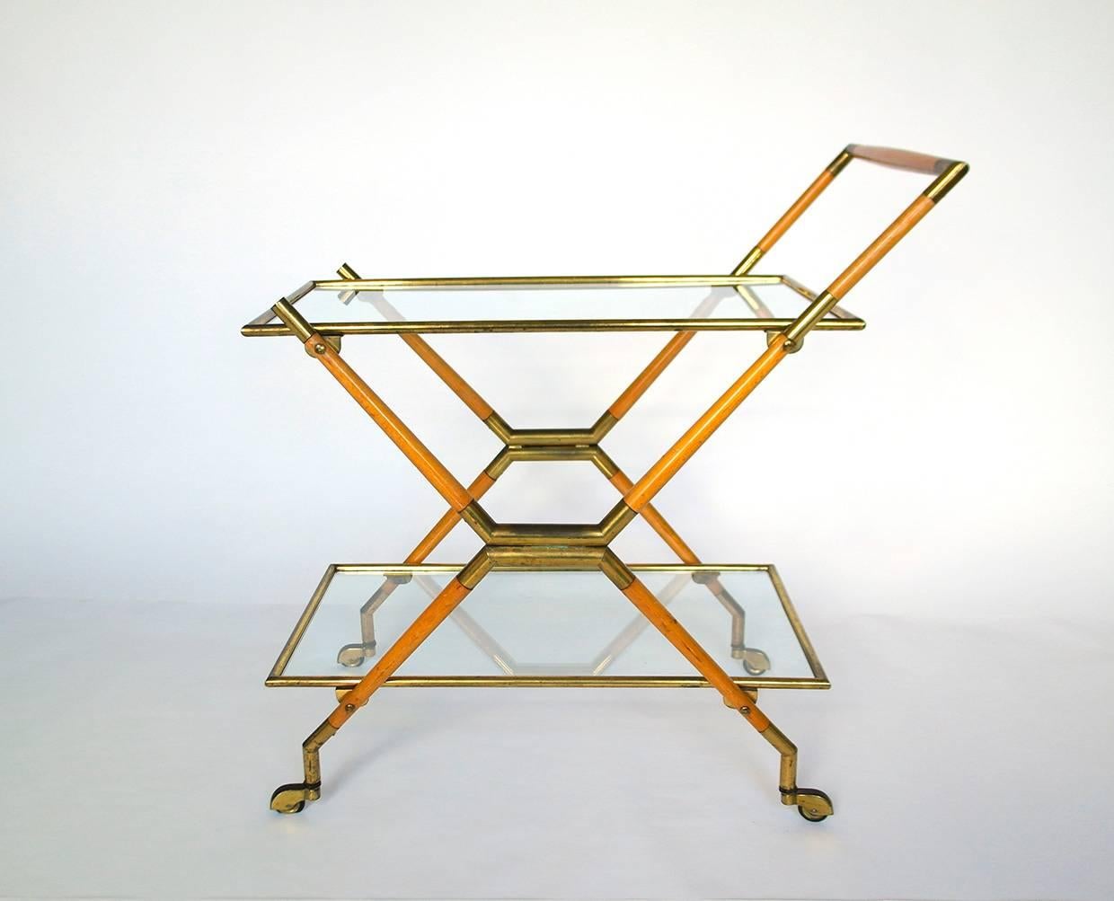 Cesare Lacca, a brass and glass two tier bar cart, Italy c. 1950s In Good Condition For Sale In Oxfordshire, GB