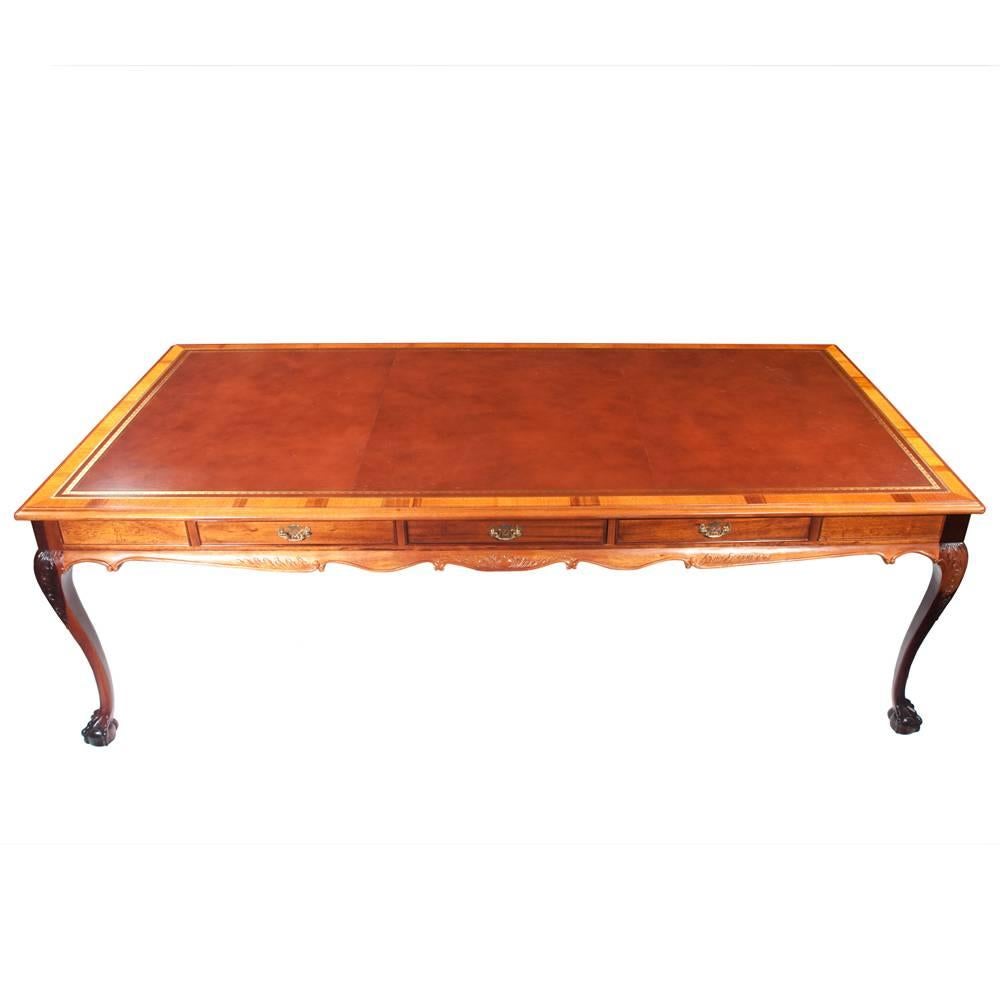 Chippendale Mahogany Conference Table In Good Condition For Sale In Lawrenceburg, TN