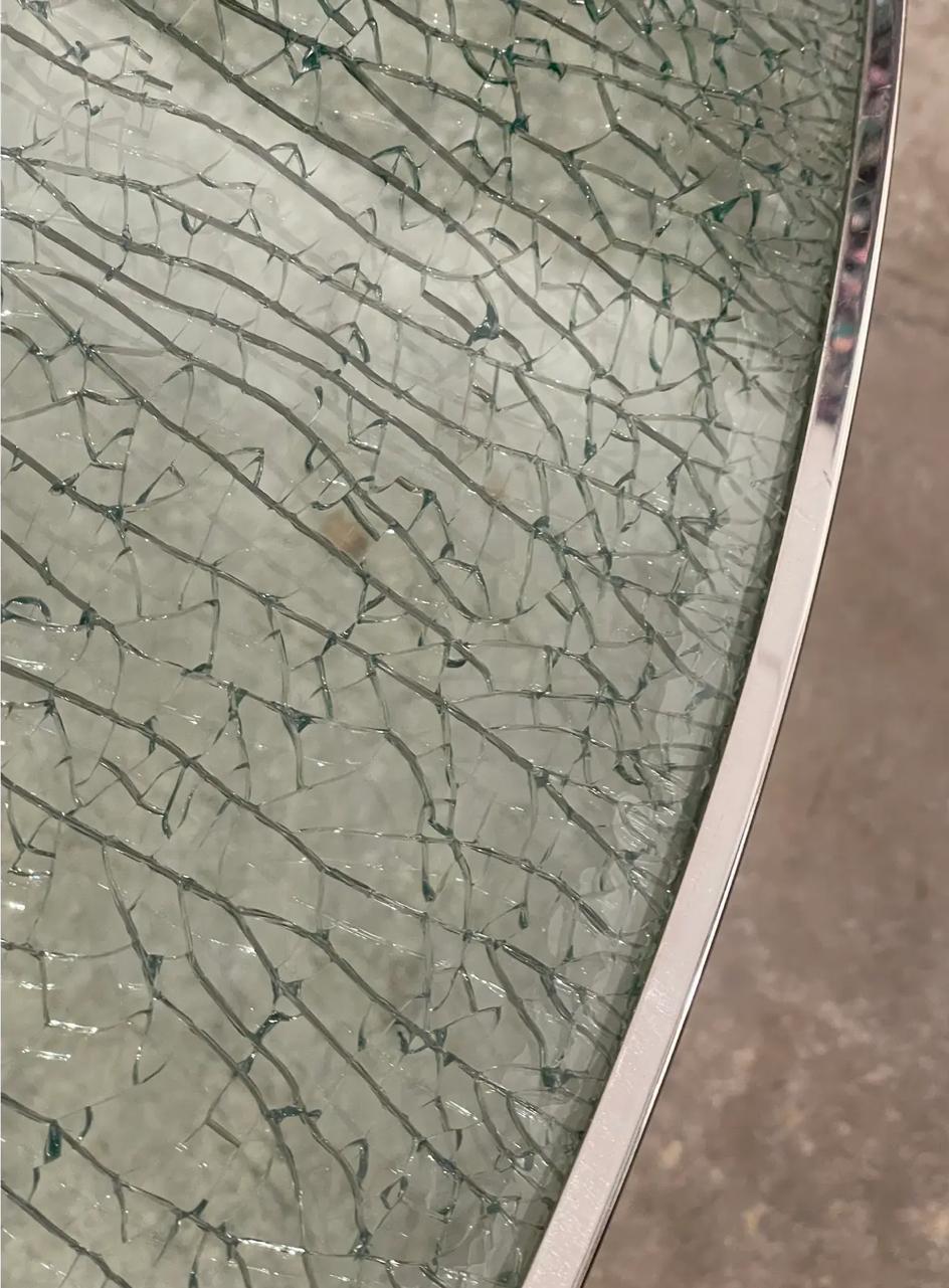 Table de salle à manger architecturale en verre du milieu du siècle par Steve Chase 1970 2