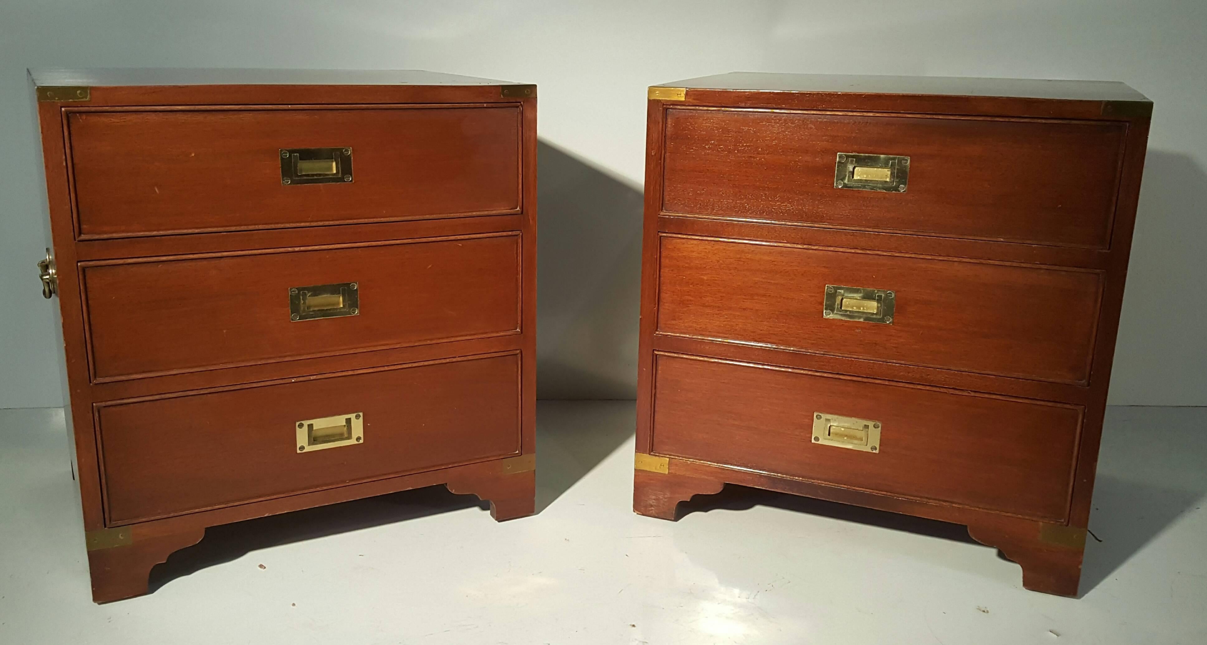 Classic Pair of Mahogany and Brass Campaign Stands/Chest In Good Condition In Buffalo, NY