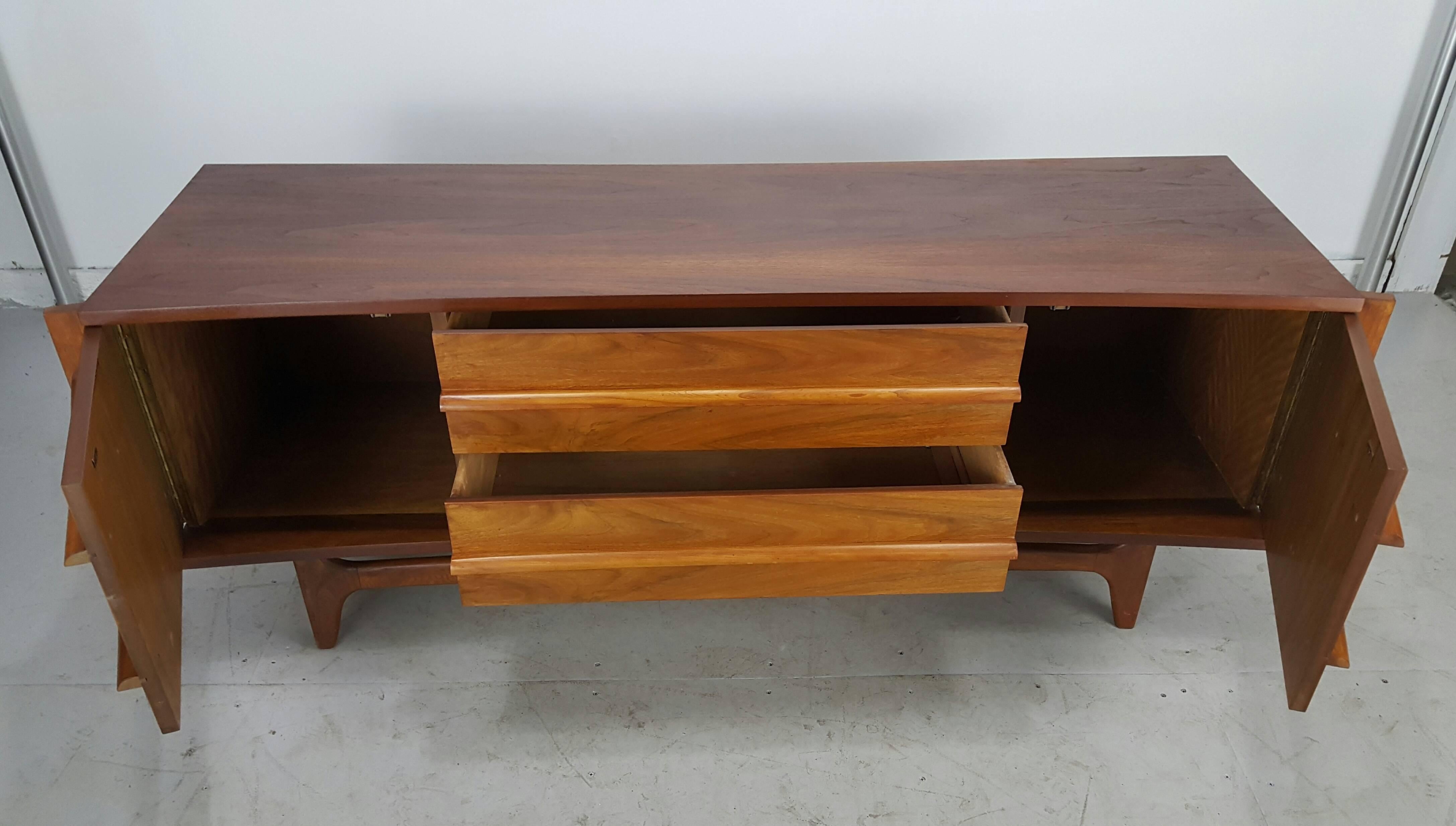 young manufacturing credenza