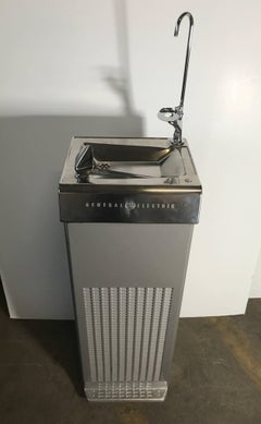 Mid-Century Modernist General Electric Drinking Fountain