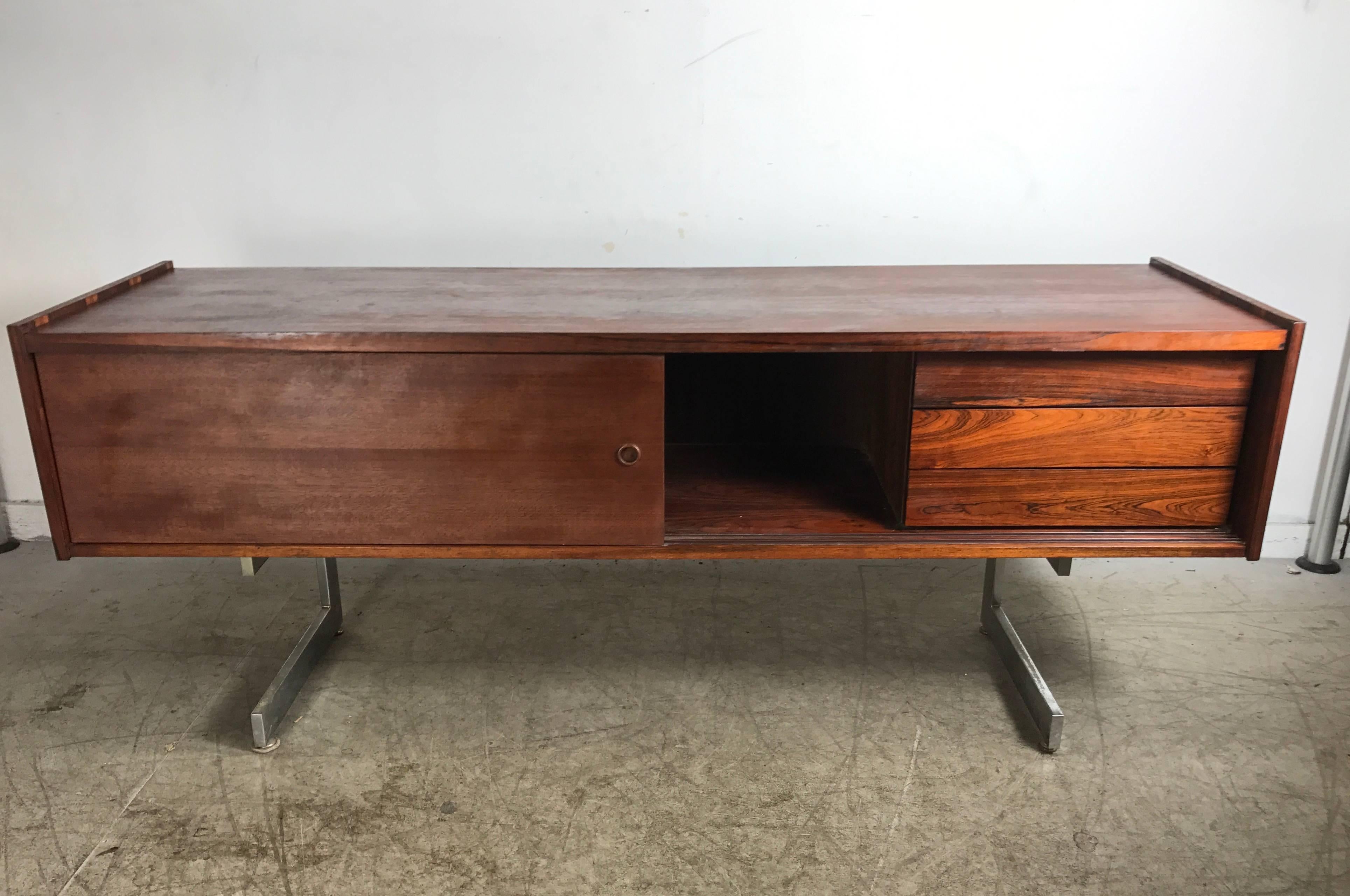 Mid-Century Modern Cantilevered Rosewood Credenza 2