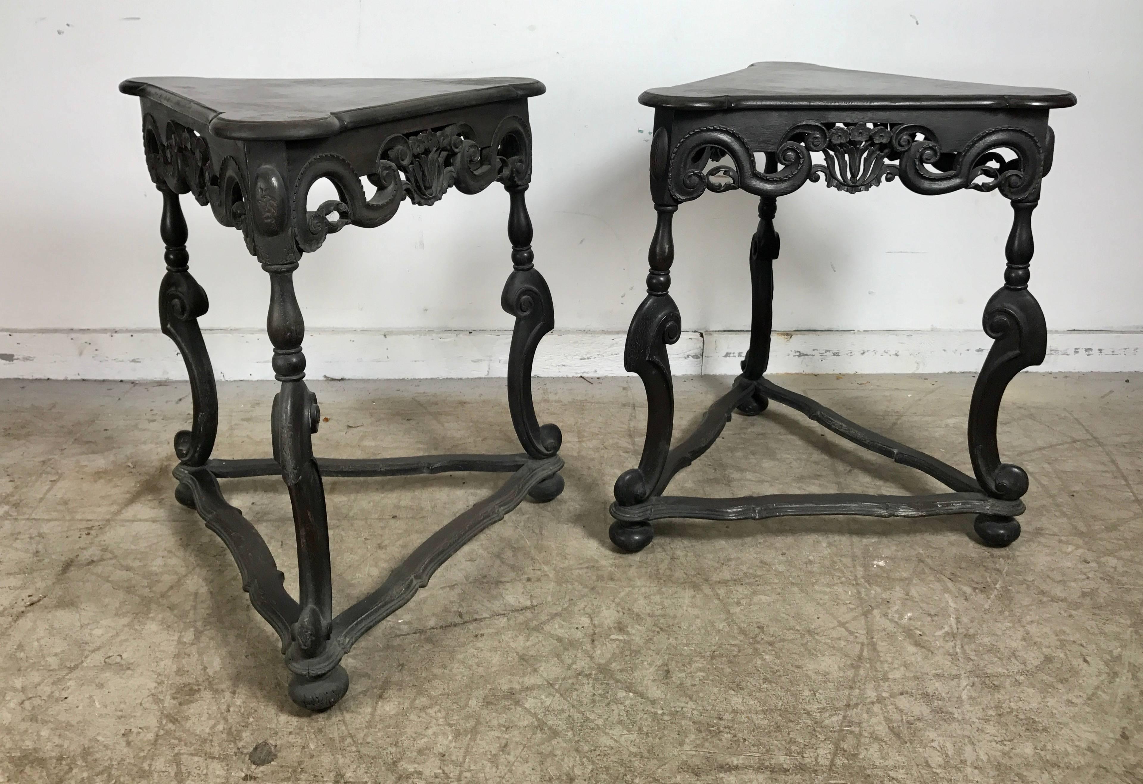 Italian Pair of Rococo Style Triangular Carved Walnut Tables For Sale