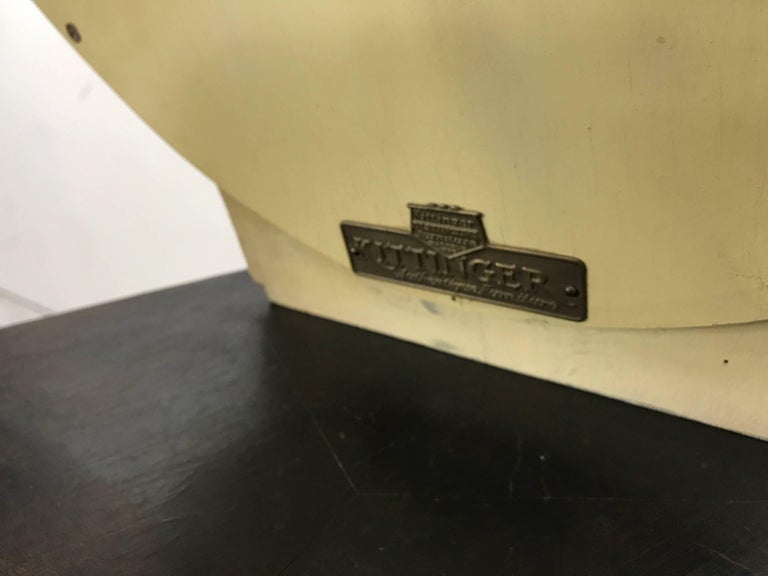 Classic American Art Deco Dresser Mirror, Kittinger Furniture For Sale