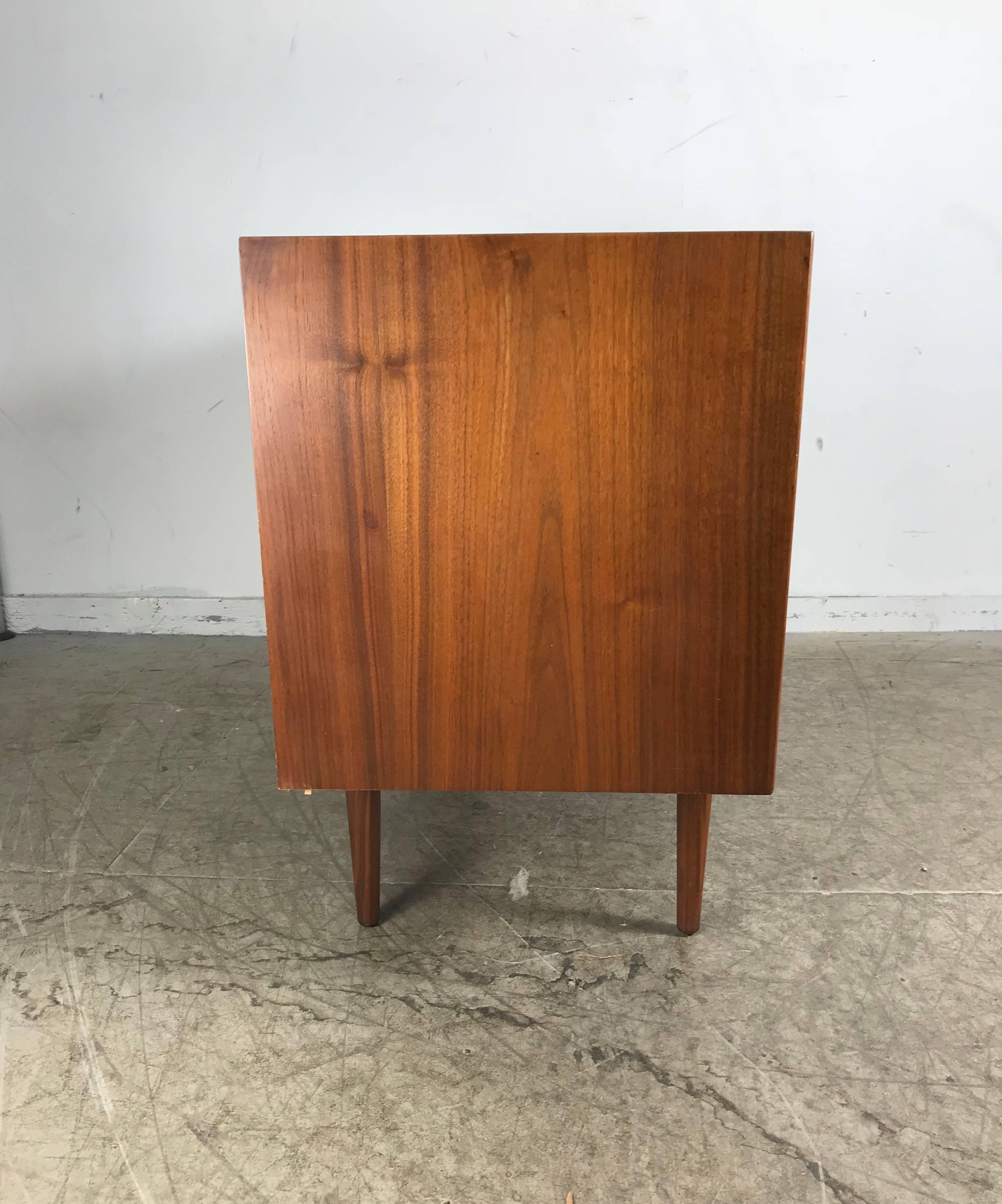 Mid-Century Modern Six-Drawer Dresser by Kipp Stewart for Drexel In Good Condition In Buffalo, NY