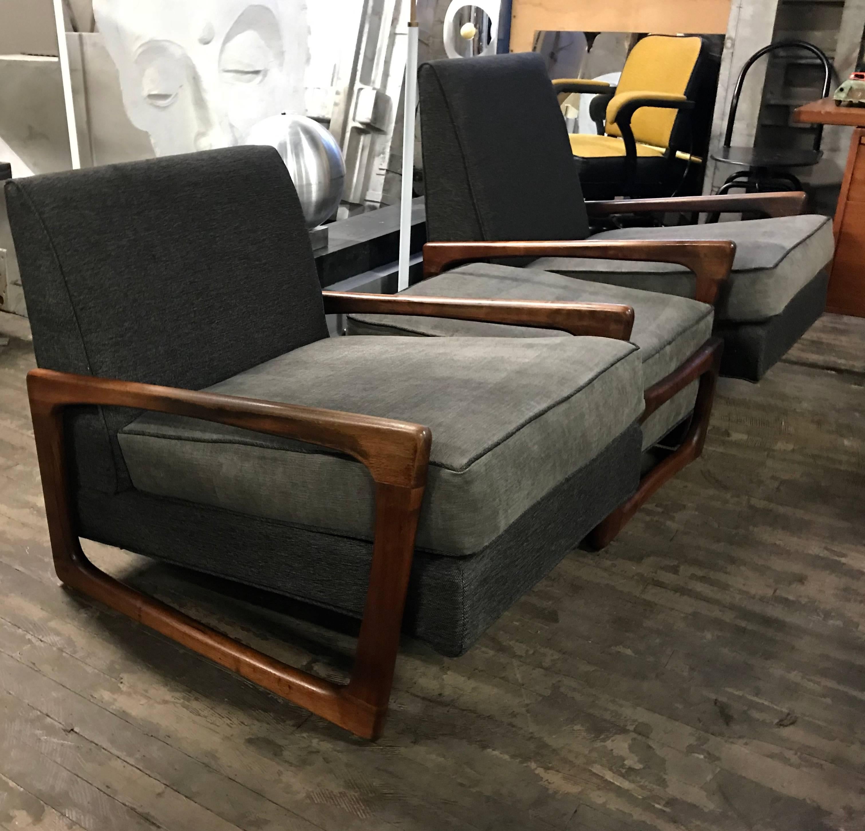Stunning Classic Modernist Sculptural Lounge Chairs and Ottoman Adrian Pearsall 2