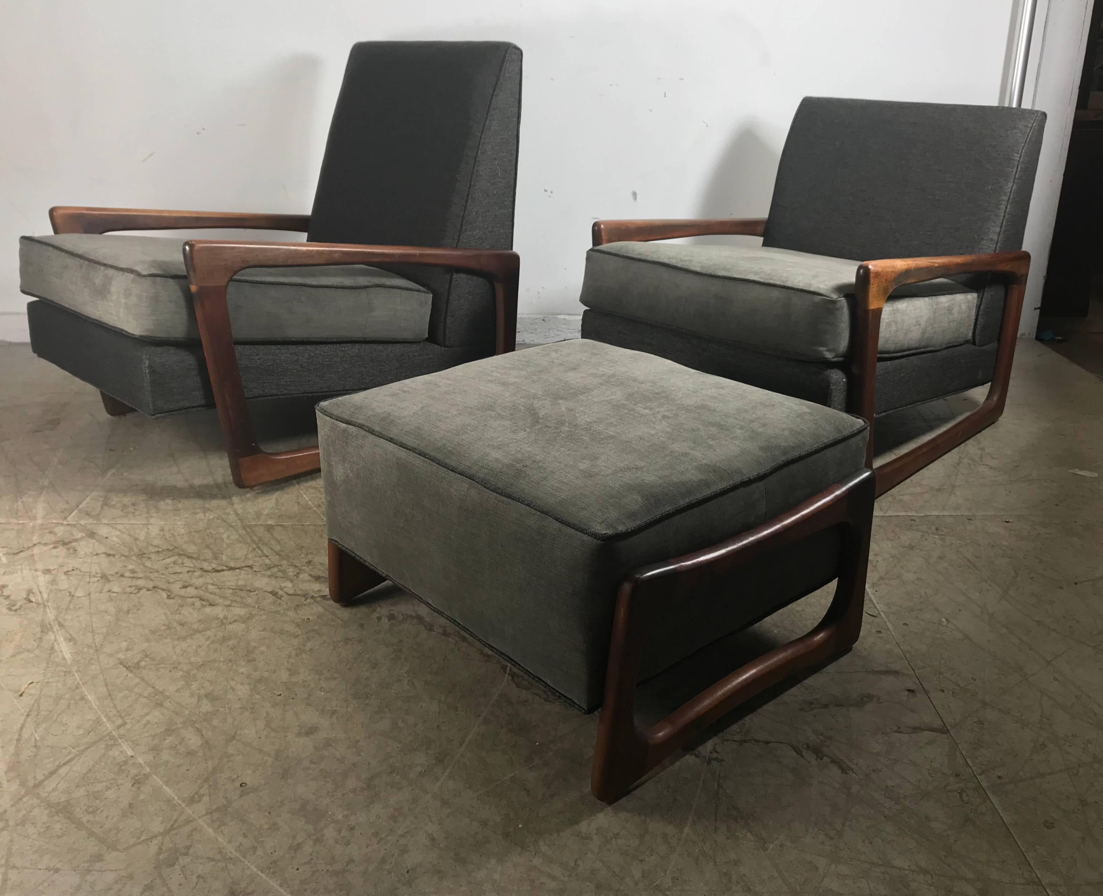 20th Century Stunning Classic Modernist Sculptural Lounge Chairs and Ottoman Adrian Pearsall
