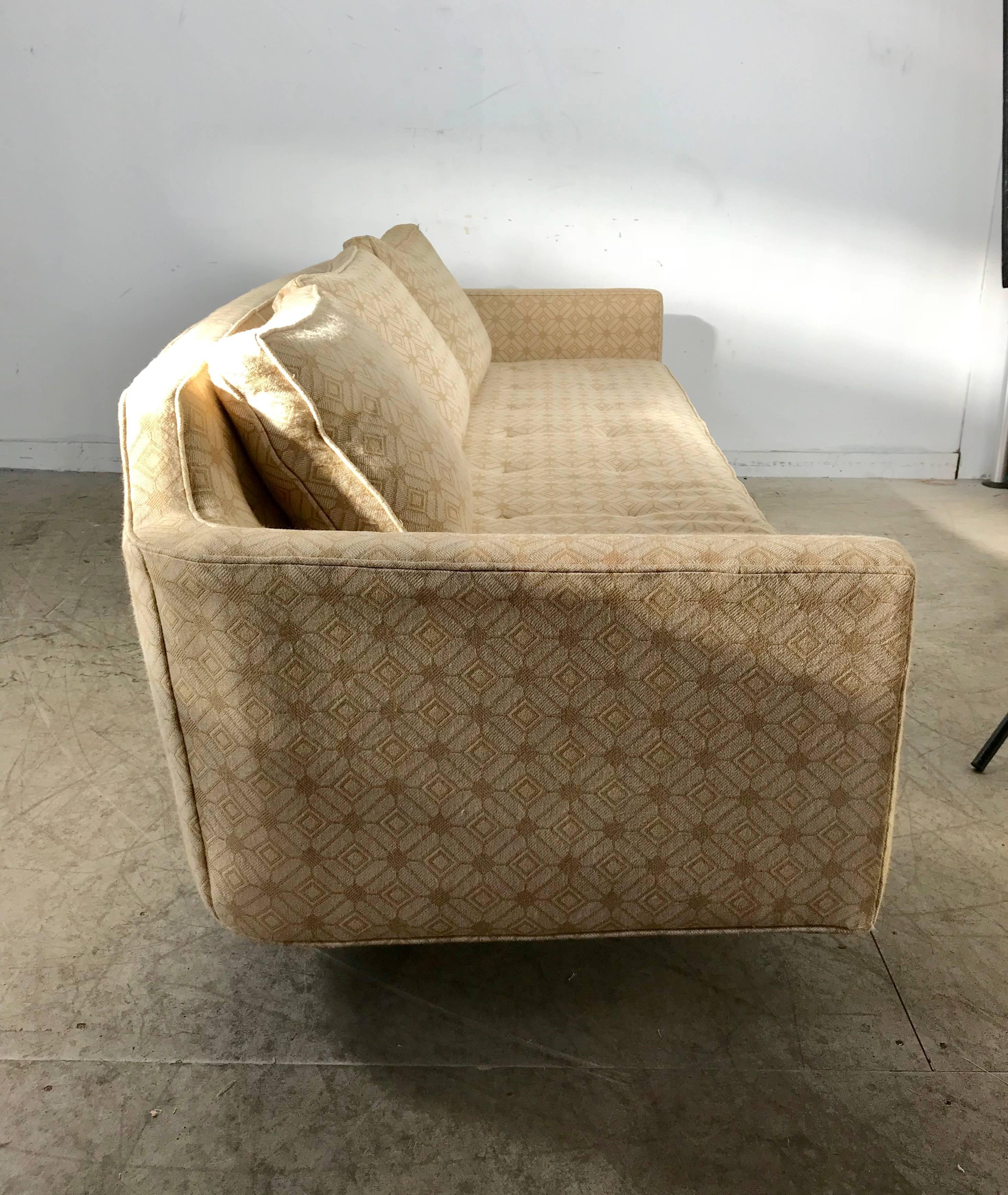 American Modernist Sofa Designed by Edward Wormley for Dunbar