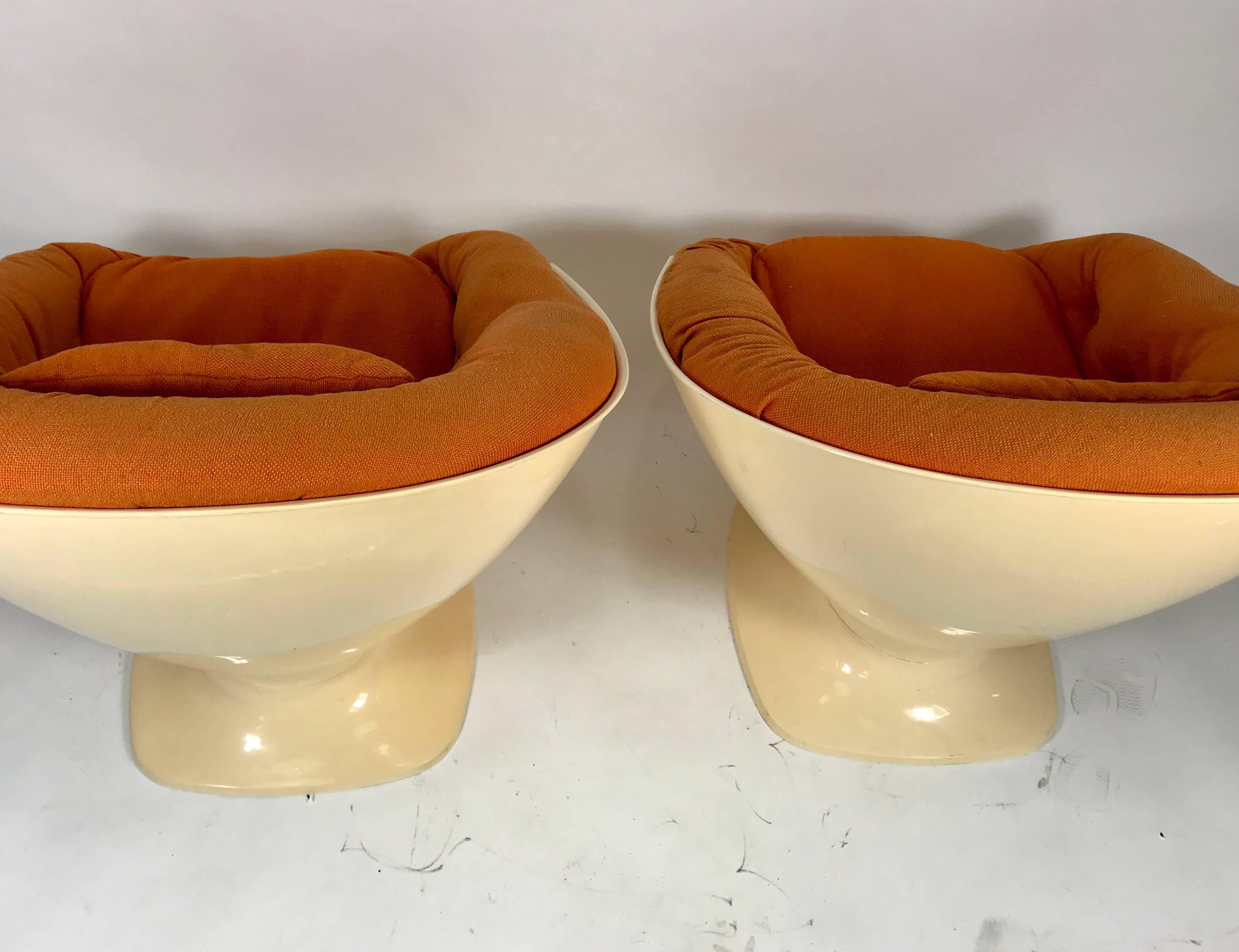 Pair of Plexi resin Space Age Chairs by Raphael In Good Condition In Buffalo, NY