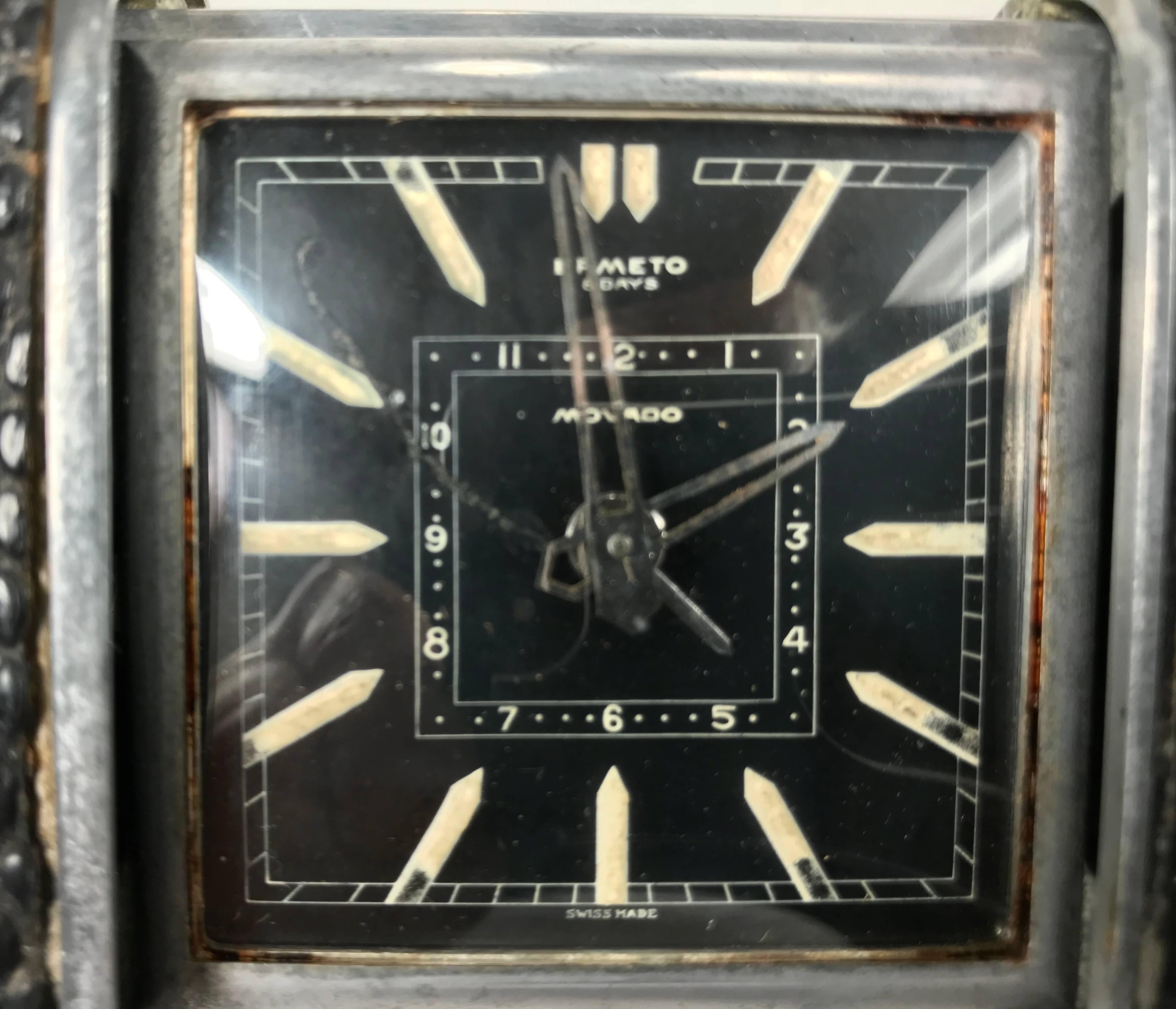 Horloge de voyage Movado Ermeto for Hermes en cuir et acier, cadran noir Bon état - En vente à Buffalo, NY