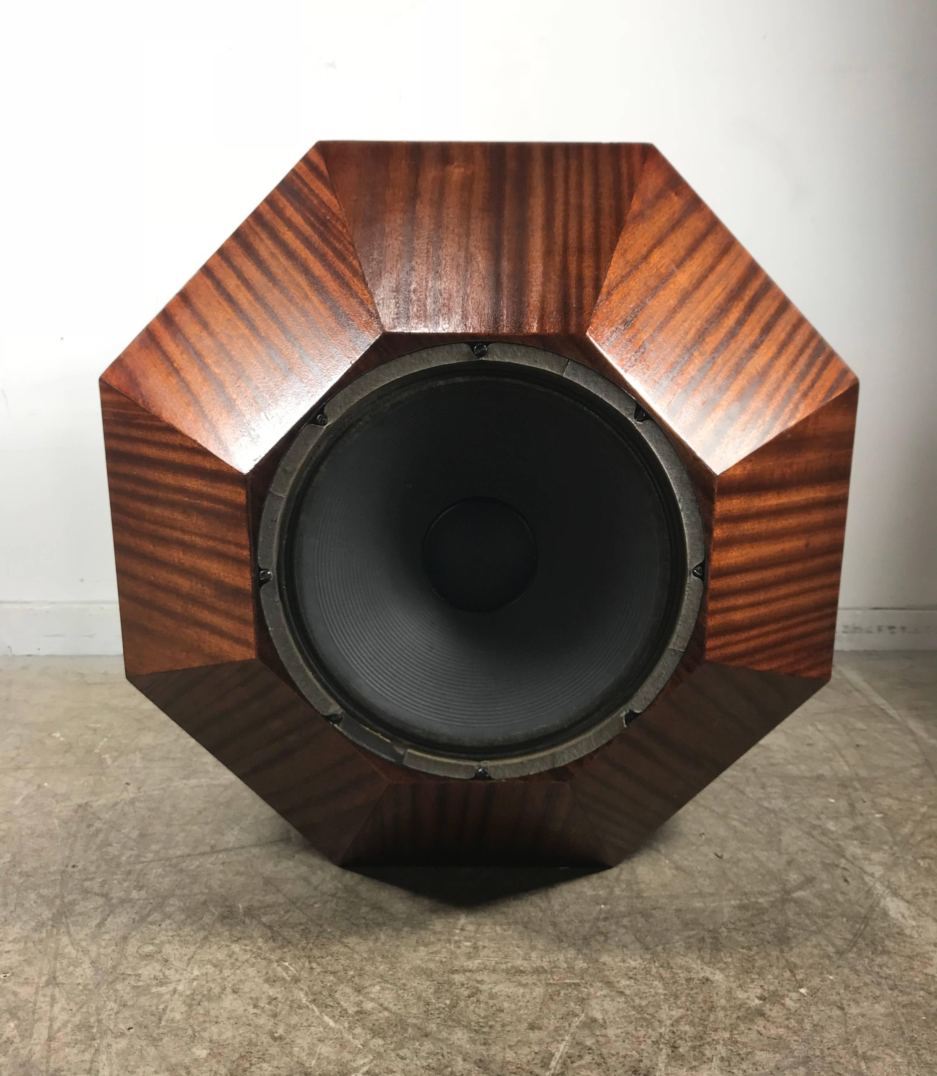Unusual oversized eight-sided ribbon mahogany speaker, sculpture. Space Age design. Possibly custom built by Acoustic Dynamic, Stunning ribbon mahogany wood, three feet in diameter, retains original speaker, unidentified, heavy driver, tested and
