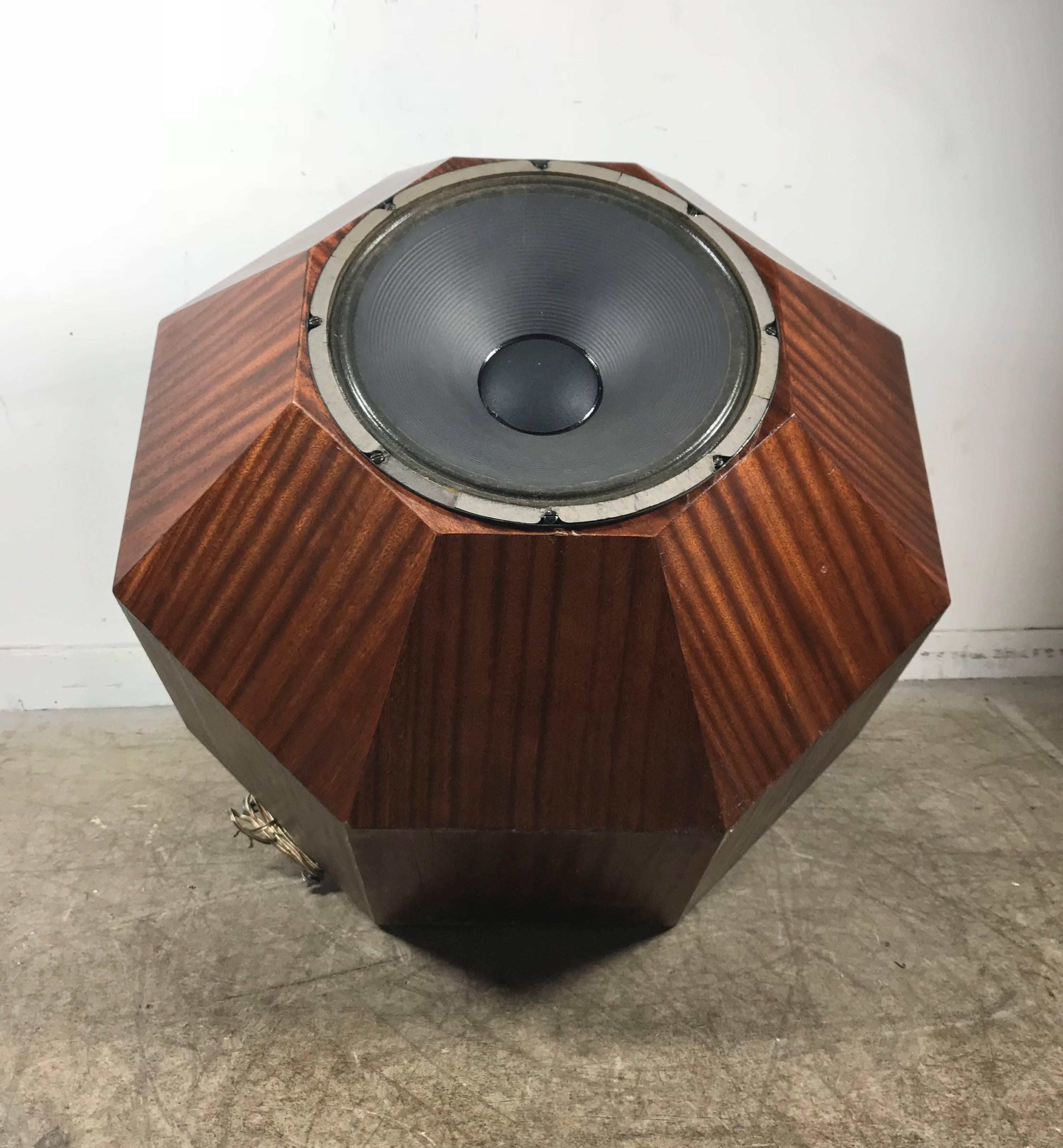 Unusual Oversized Eight-Sided Ribbon Mahogany Speaker, Space Age Sculpture In Good Condition In Buffalo, NY