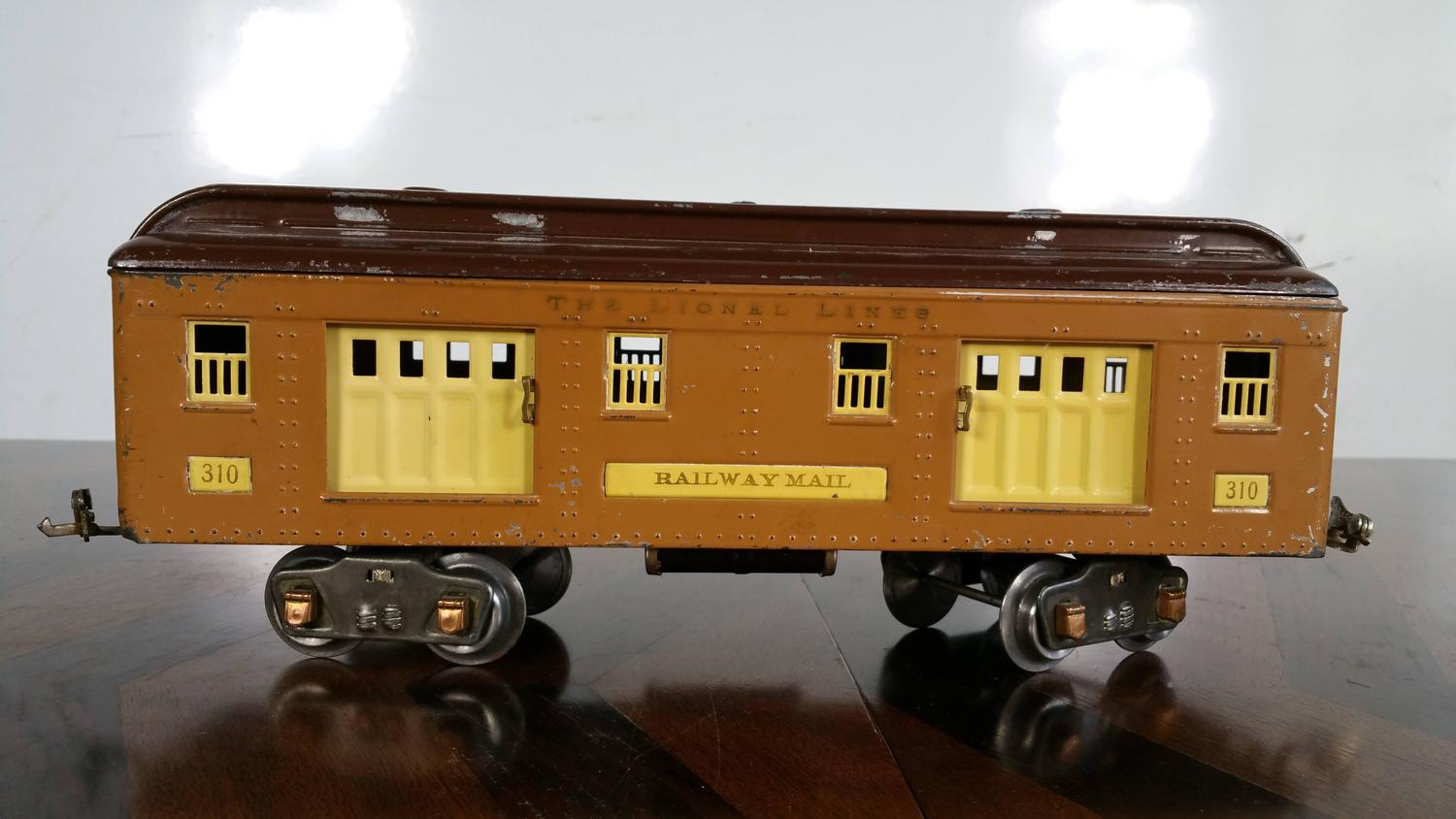 Rare Lionel "Standard" Bild-a-Loco Four-Piece Train, Art Deco For Sale 