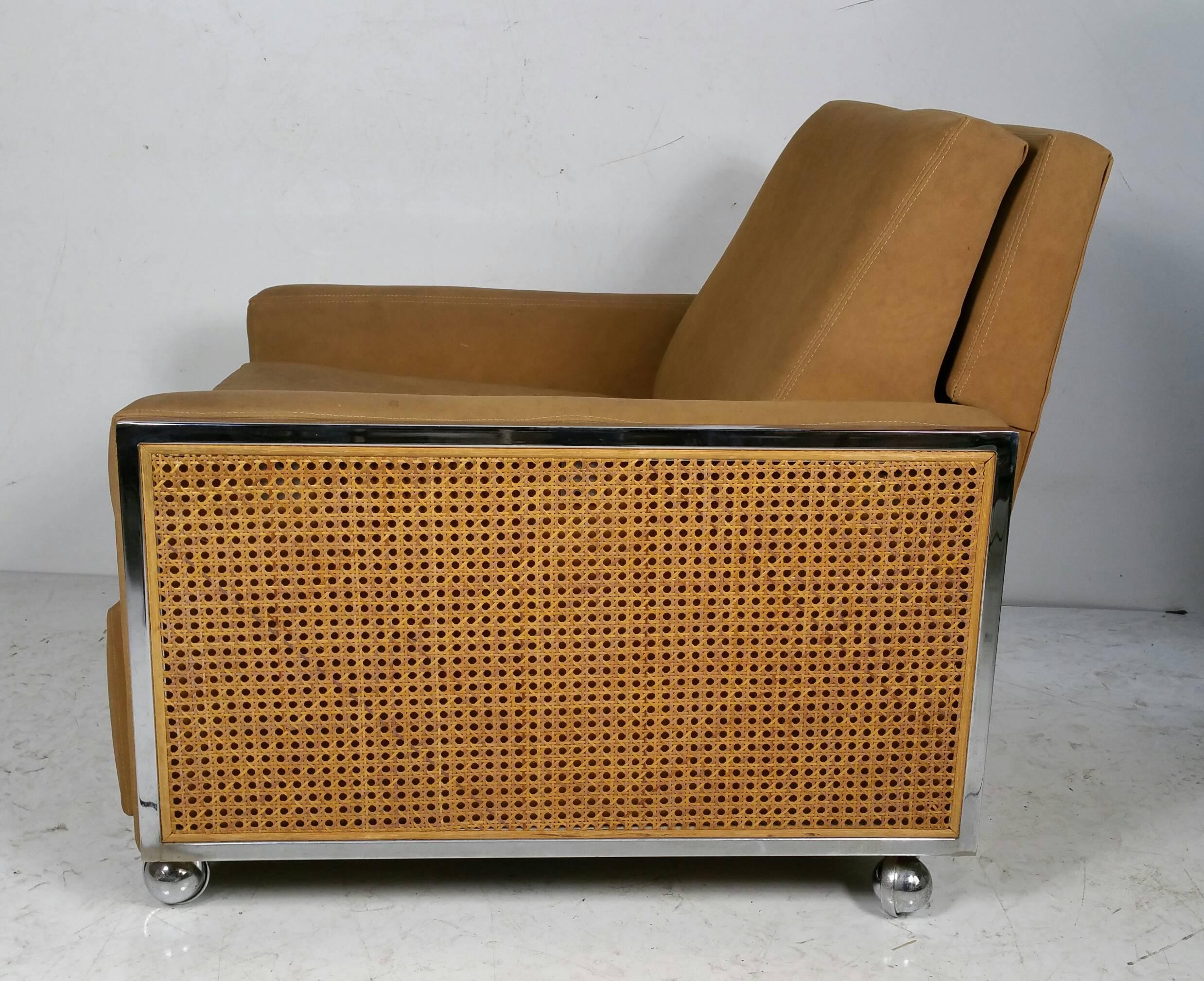 Modernist Three Position Reclining Chair by Milo Baughman In Good Condition In Buffalo, NY