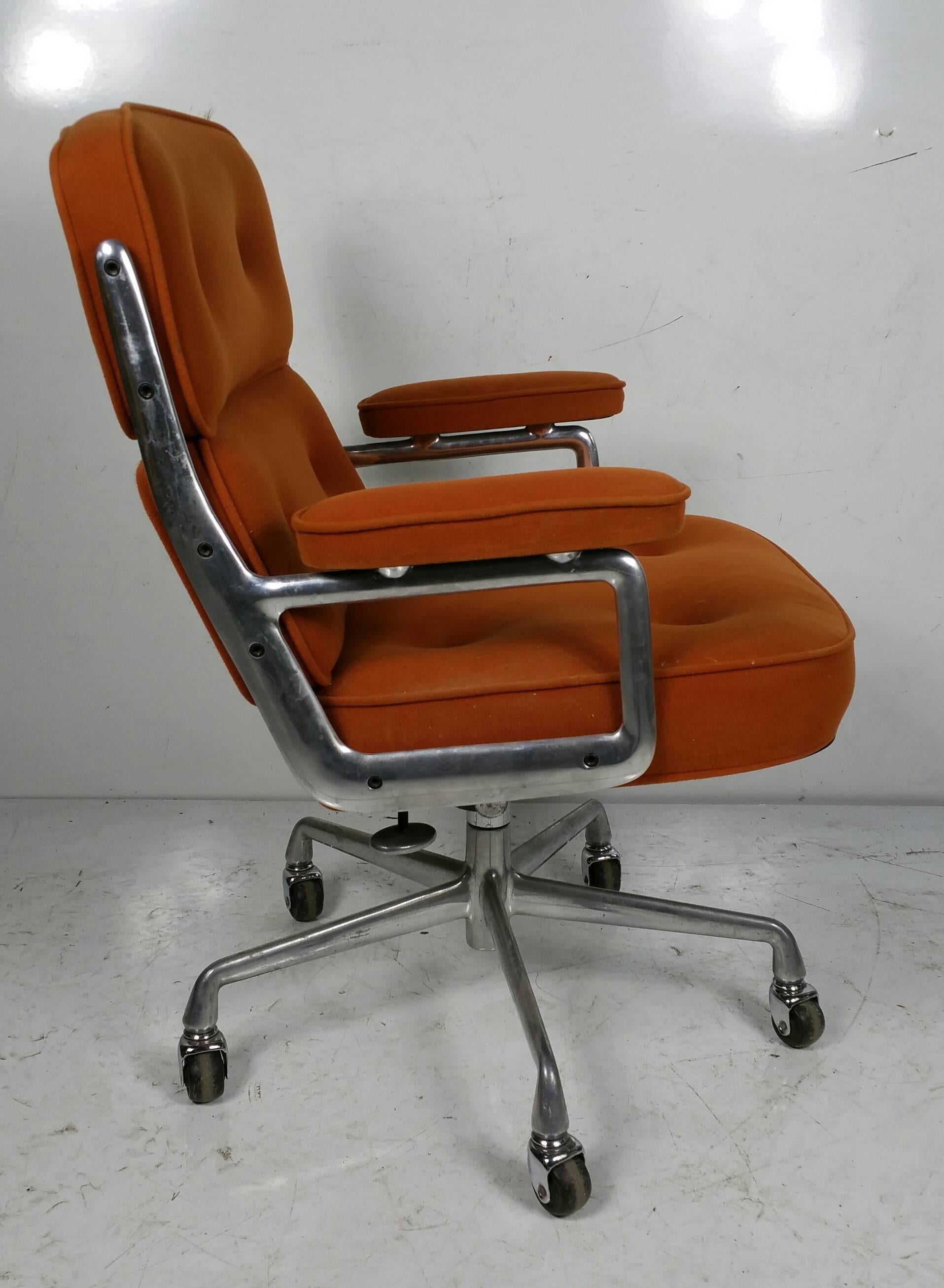 American Charles and Ray Eames Time Life Chair, Herman Miller