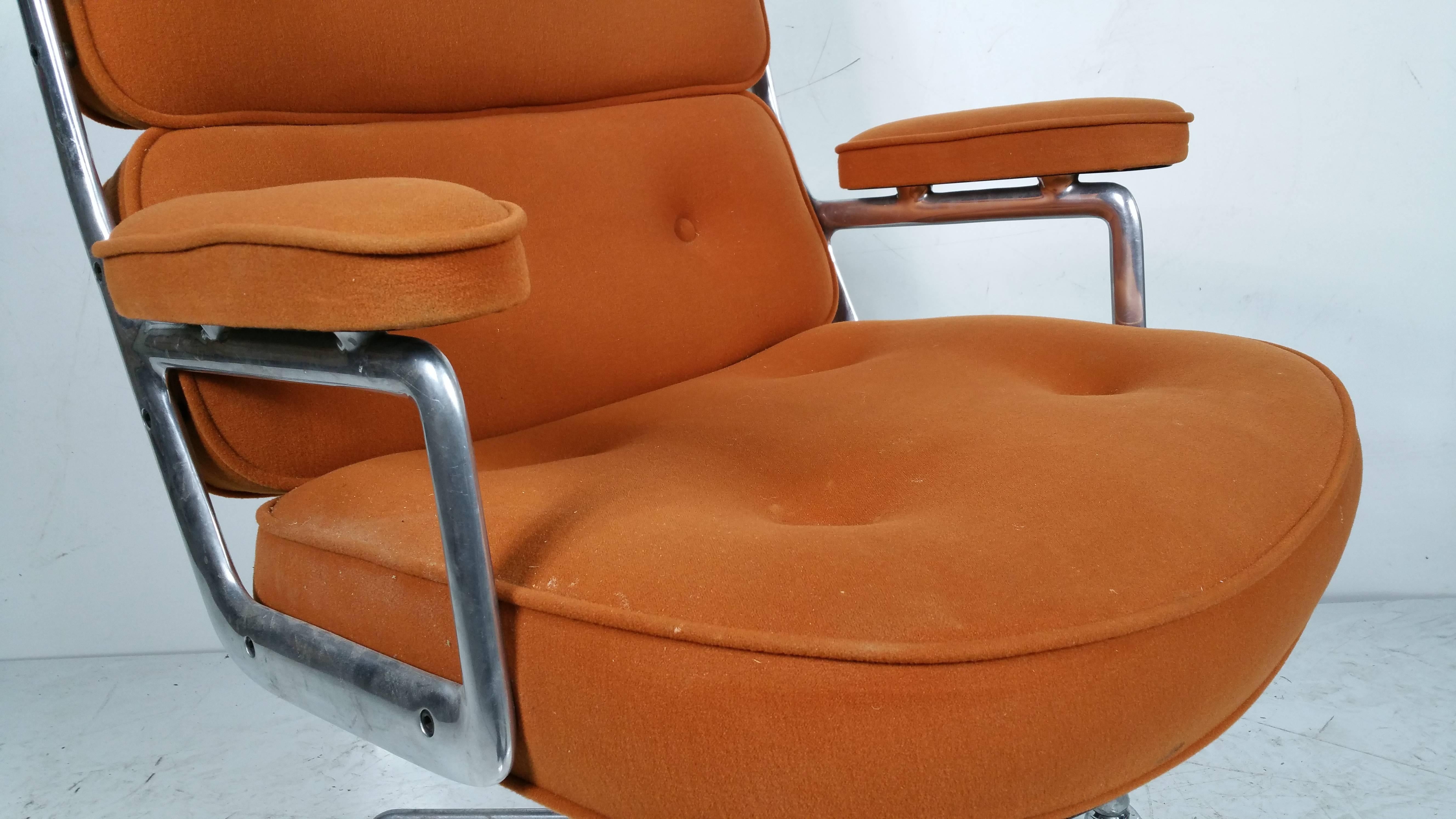 Late 20th Century Charles and Ray Eames Time Life Chair, Herman Miller